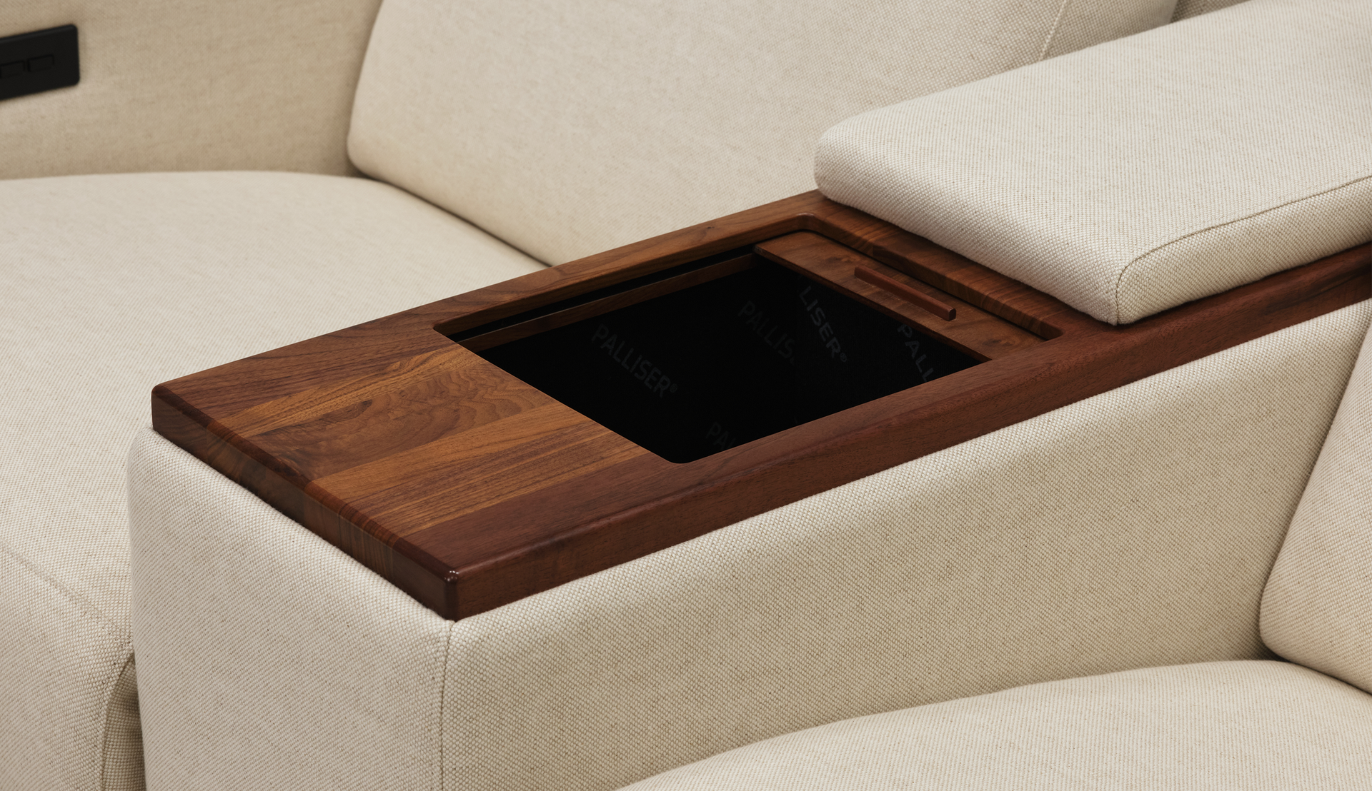 Palliser Essex Essex Power Reclining Loveseat