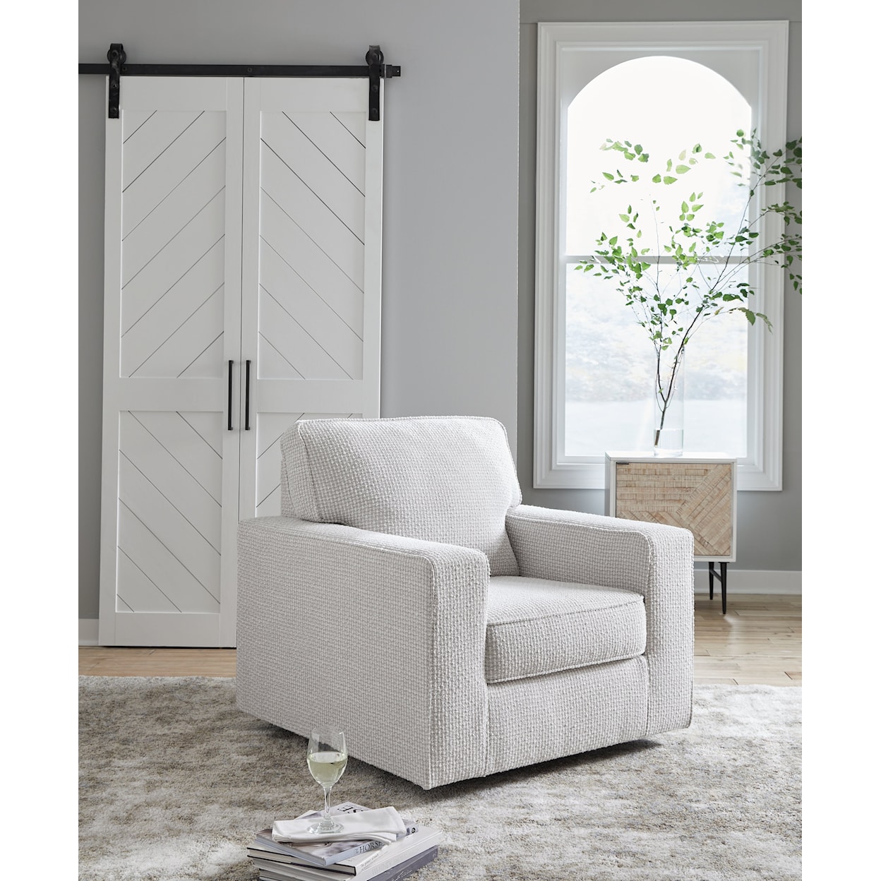 StyleLine Olwenburg Swivel Accent Chair