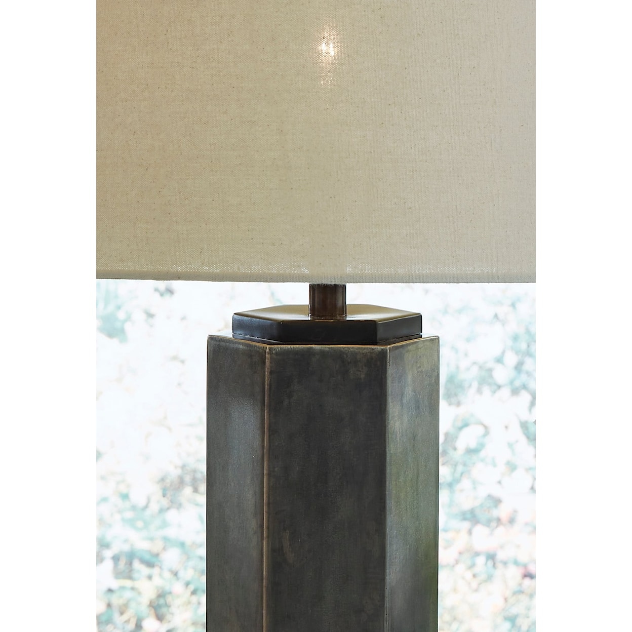 Ashley Furniture Signature Design Lamps - Contemporary Dirkton Table Lamp