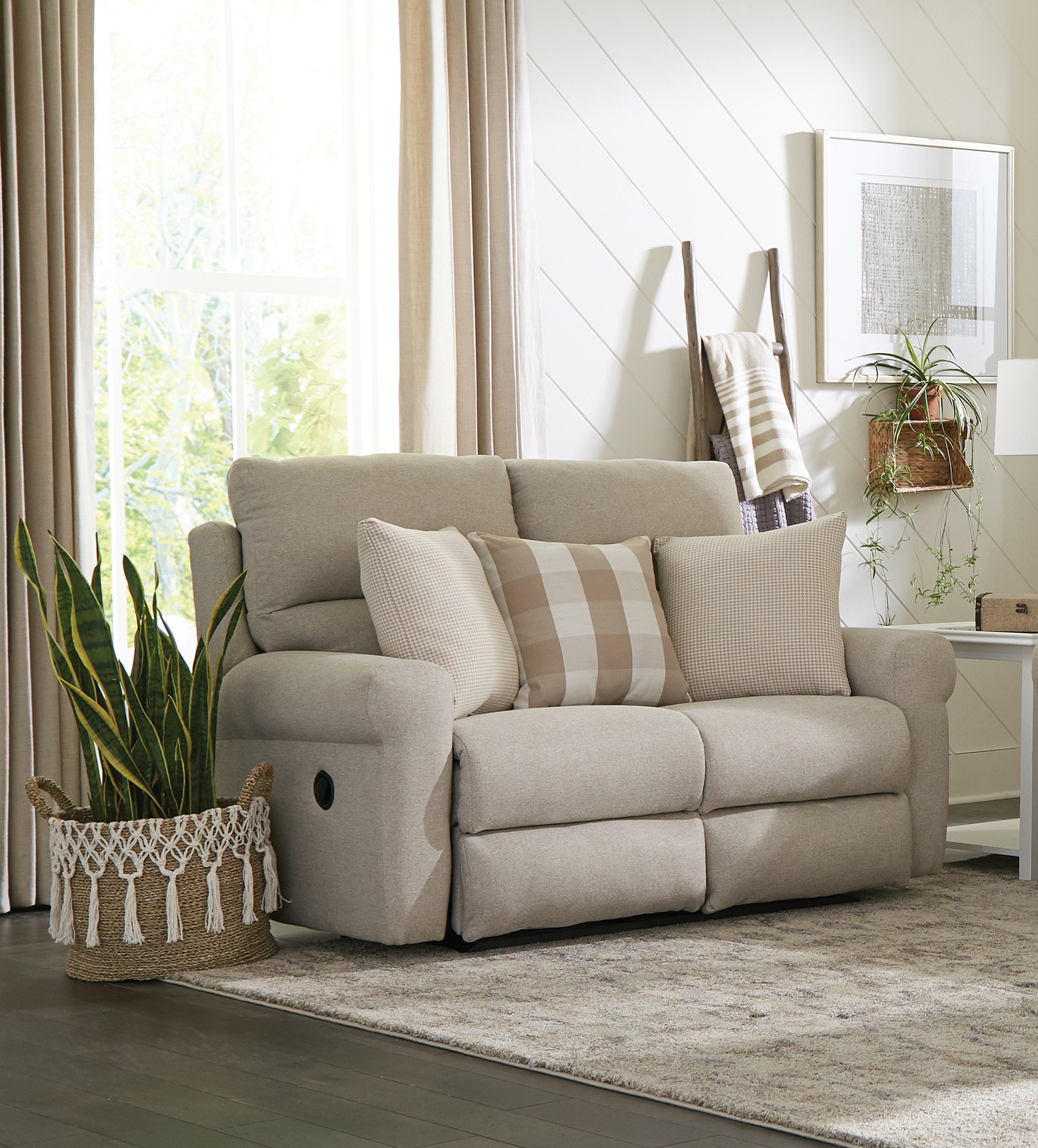 Catnapper Westport Lay Flat Manual Reclining Loveseat