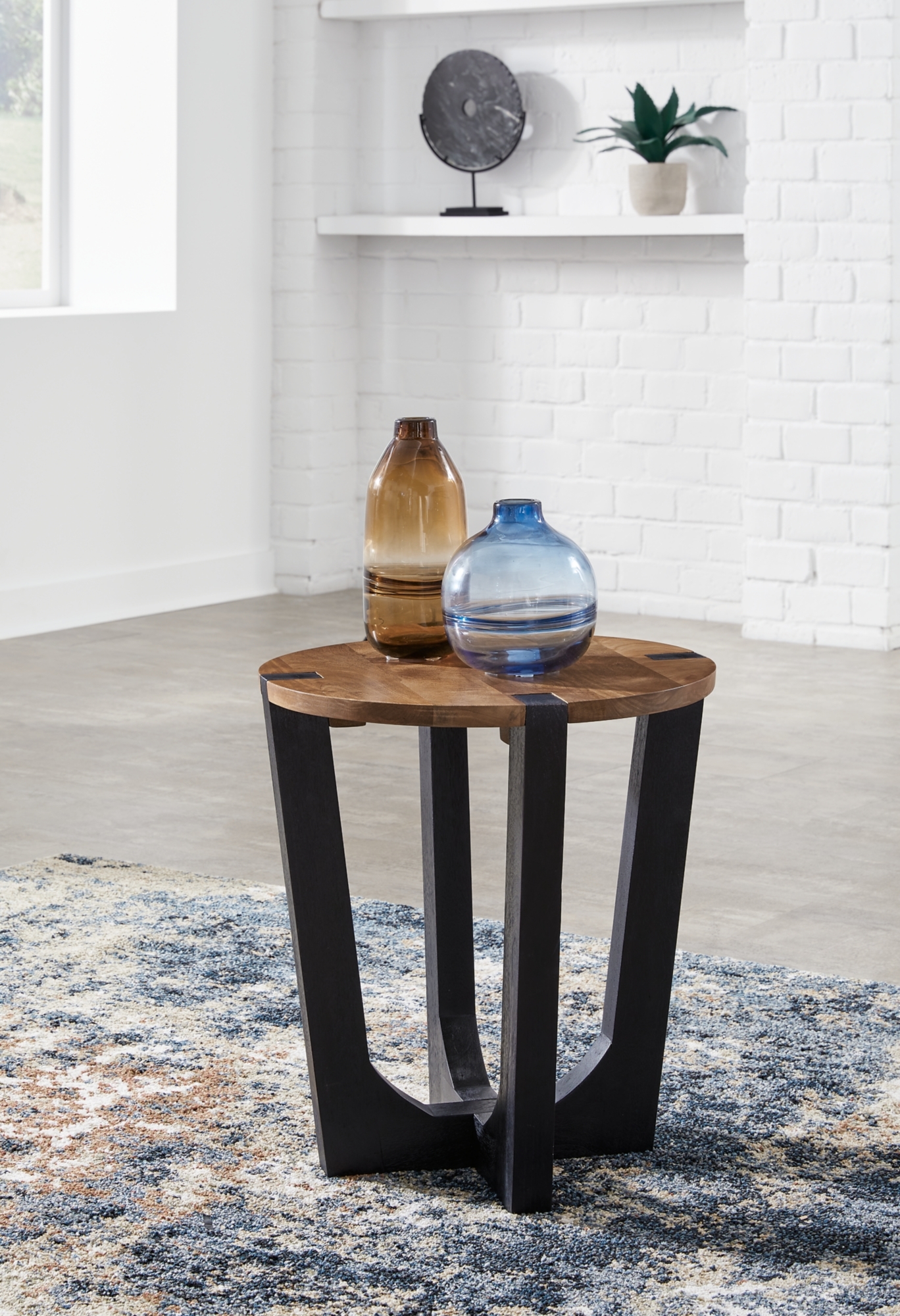Round End Table