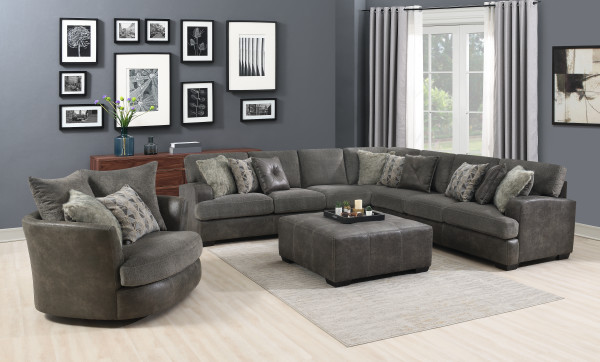 Emerald Berlin Swivel Accent Chair