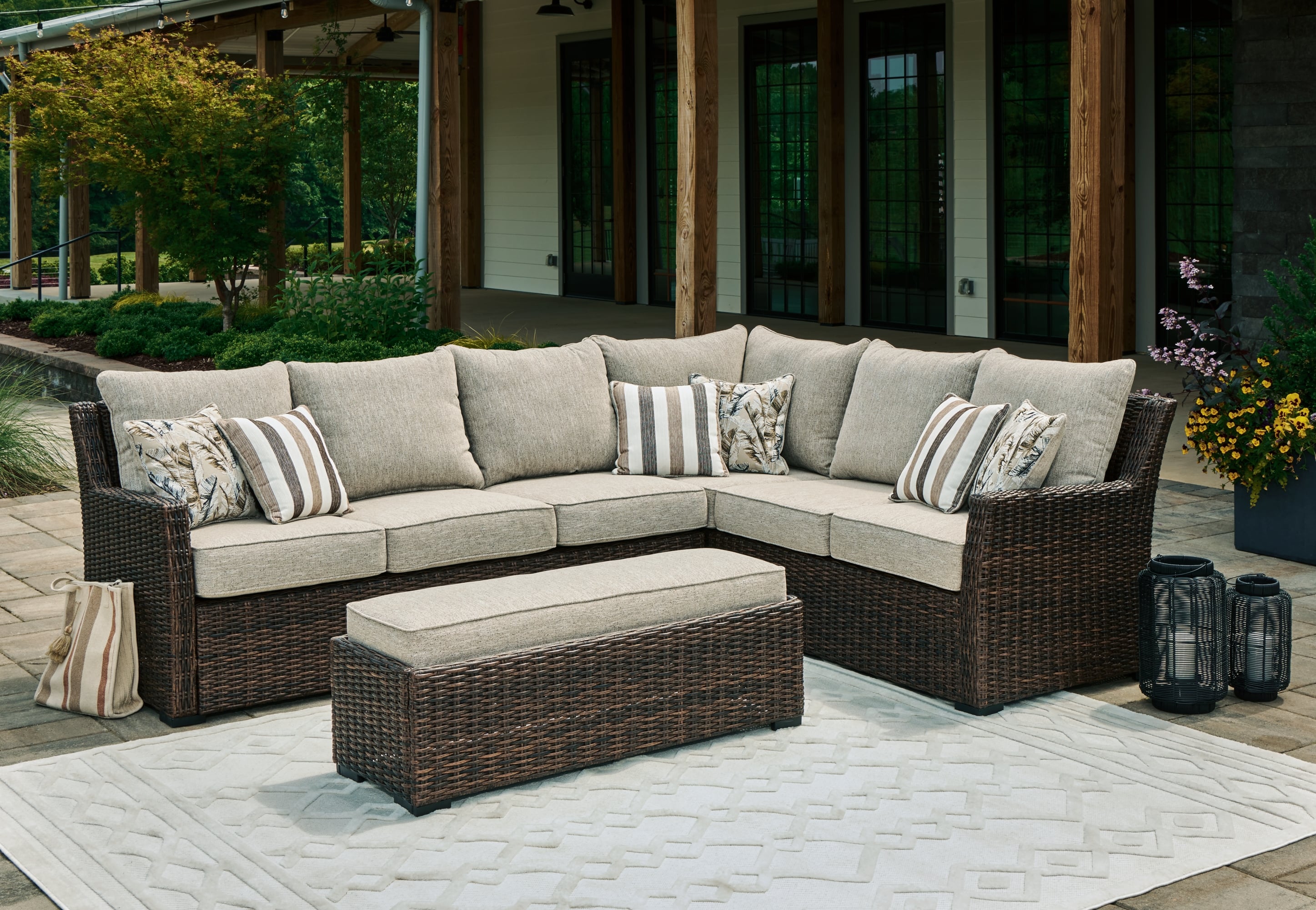 Signature Design by Ashley Brook Ranch P465822 Outdoor Sofa Sectional