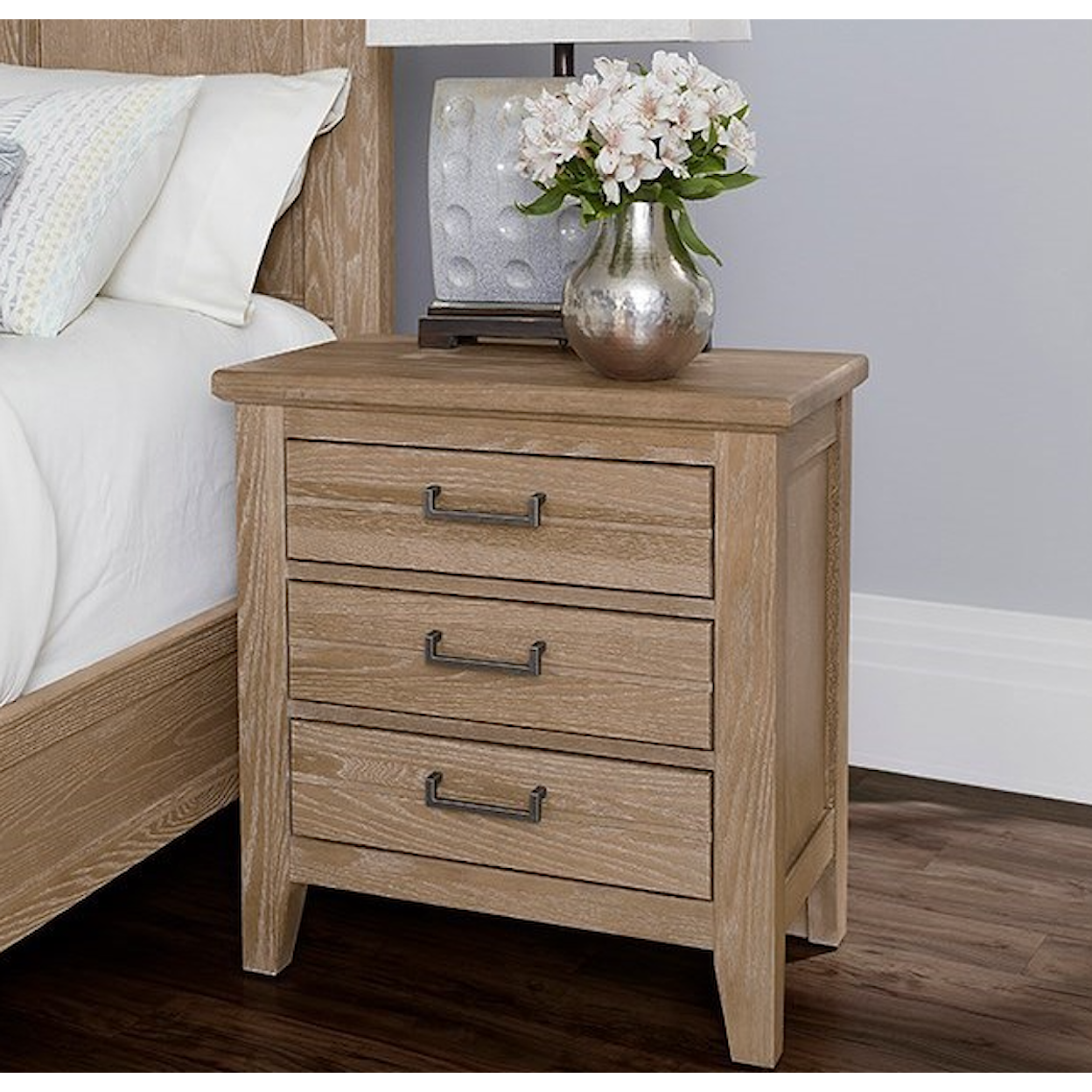 Vaughan-Bassett Passageways 3-Drawer Nightstand