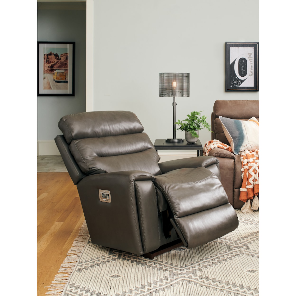 La-Z-Boy Soren Power Rocker Recliner w/ Pwr Headrest