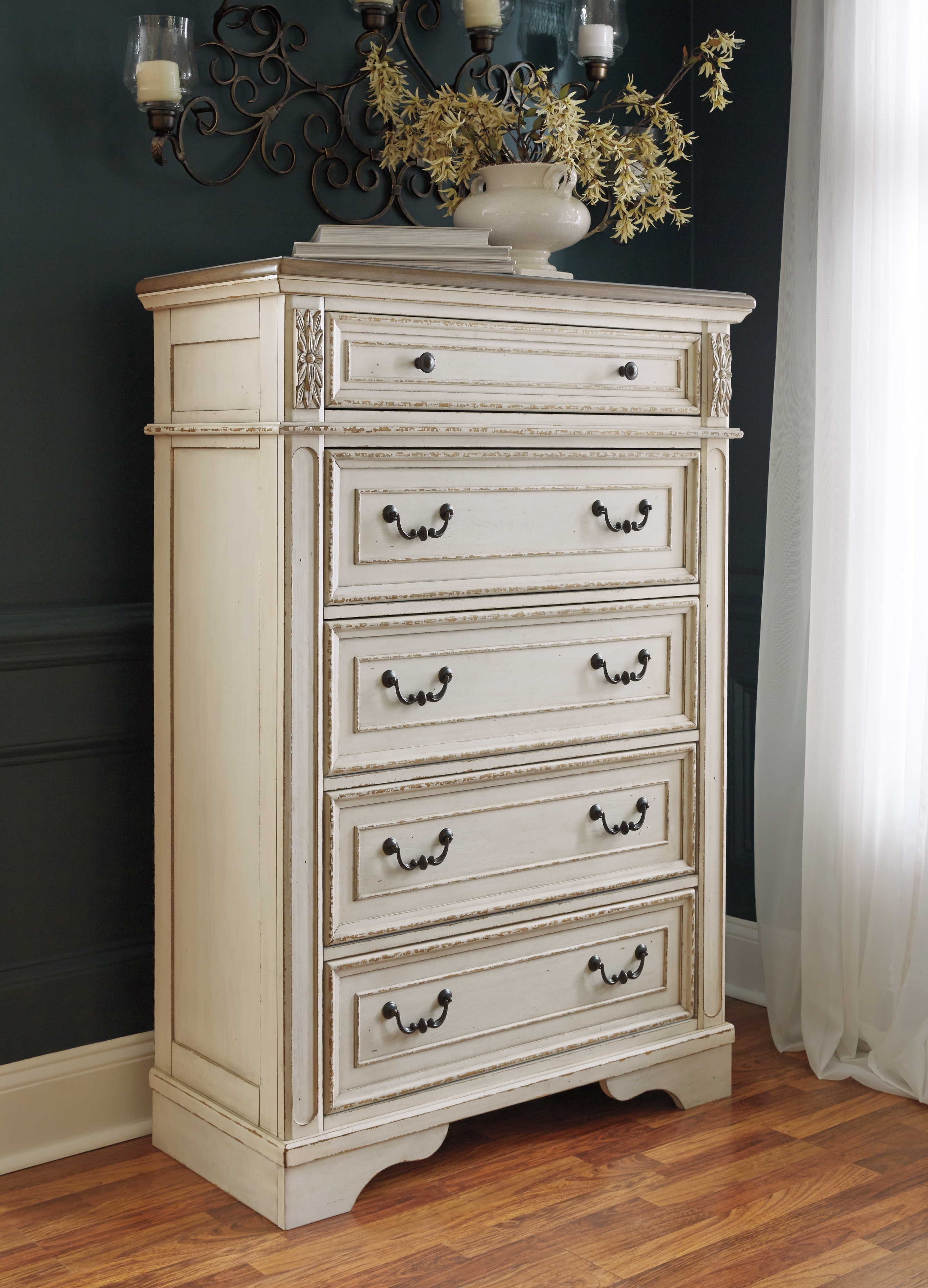 Signature Design by Ashley Realyn Five Drawer Chest