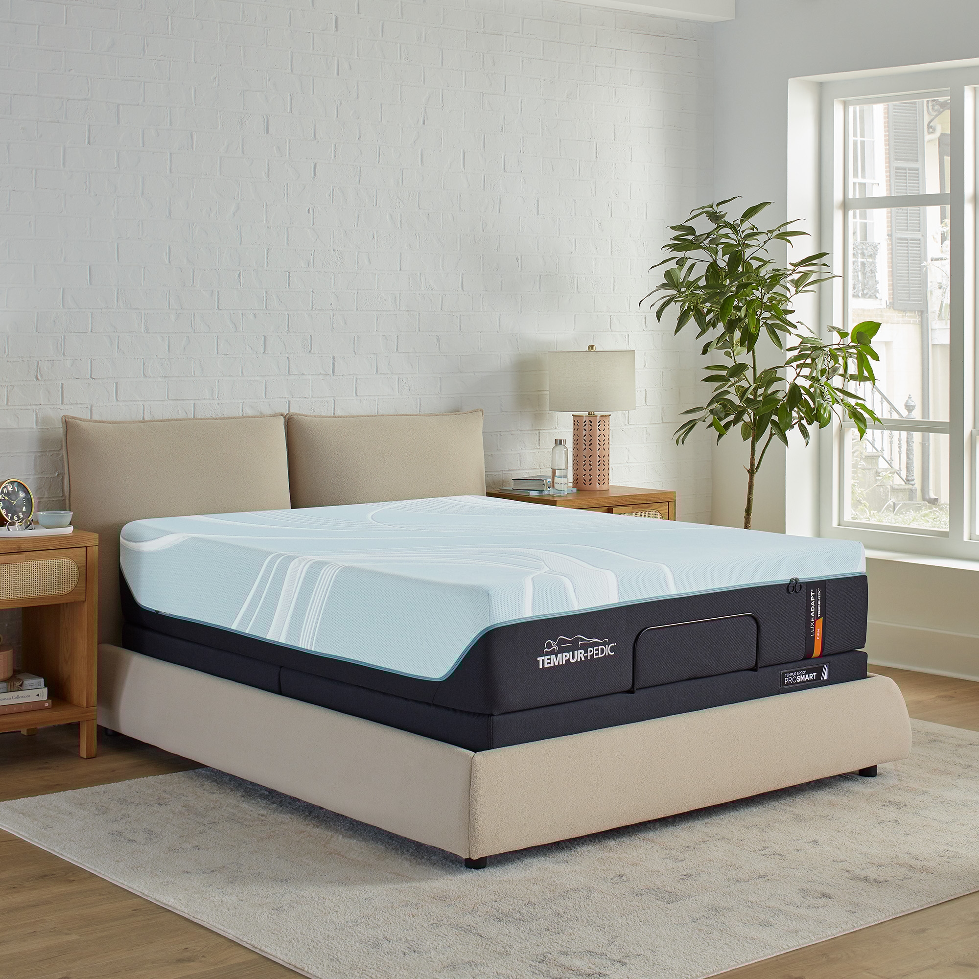 Tempur-Pedic® TEMPUR-LuxeAdapt® Firm TEMPUR-LuxeAdapt® Firm Cal King