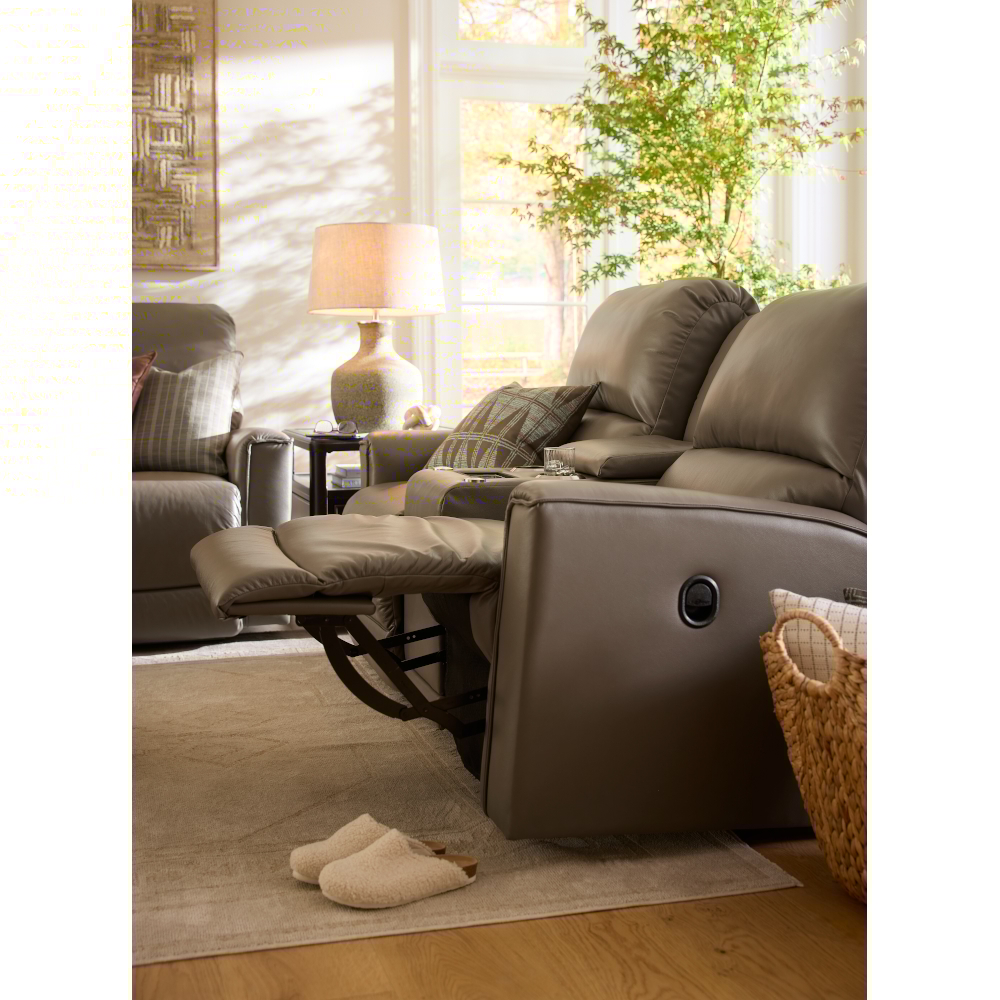 La-Z-Boy Cade Reclining Loveseat w/ Console