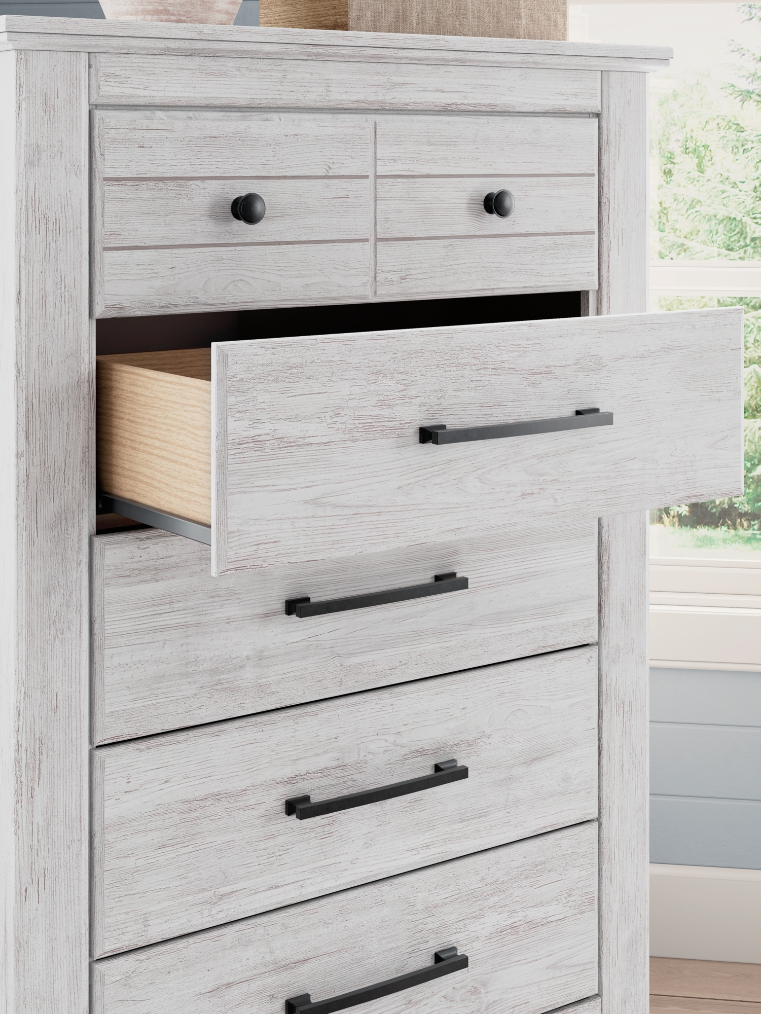 Signature Design by Ashley Makidern Five Drawer Chest