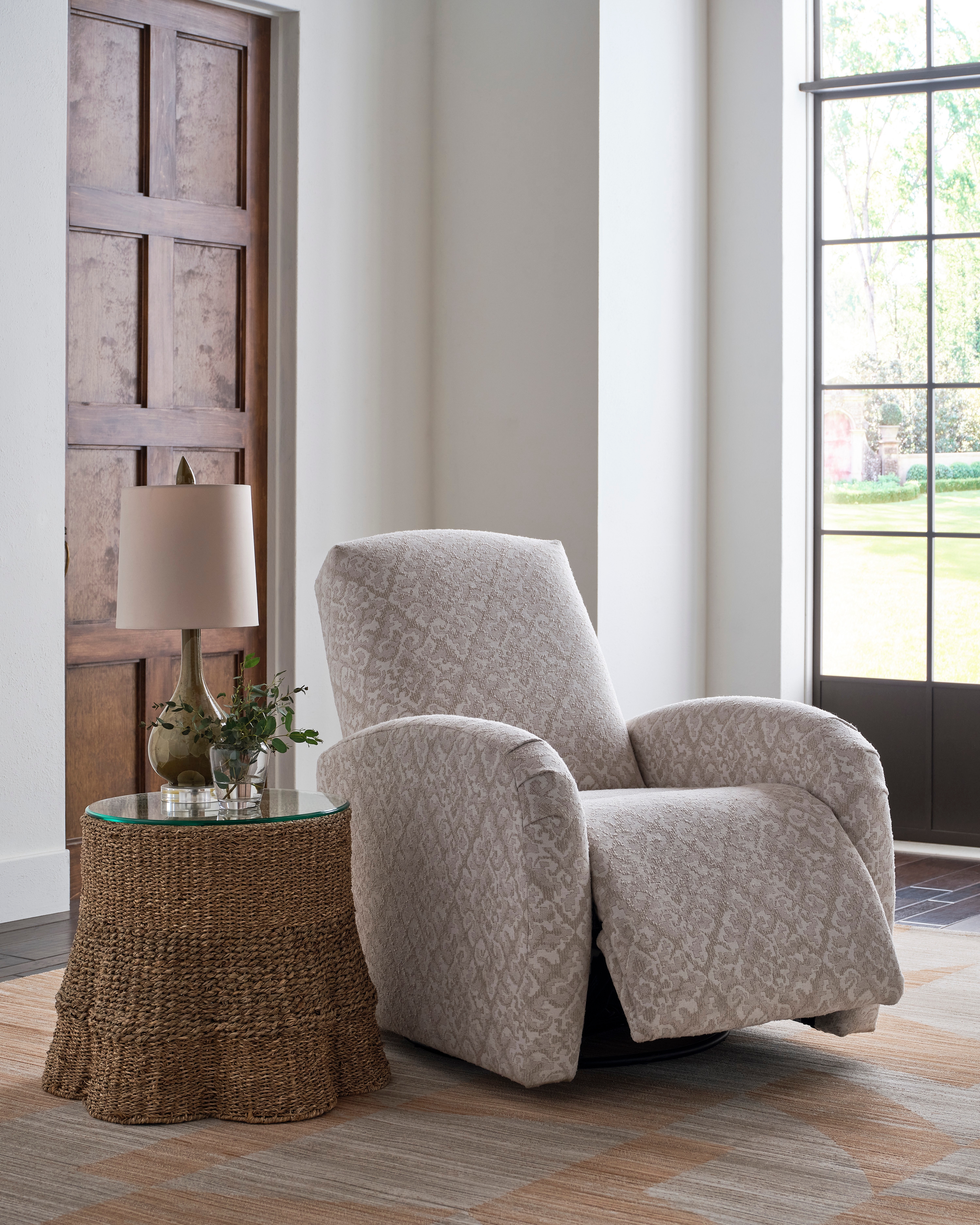 Best Home Furnishings Lowen Recliner