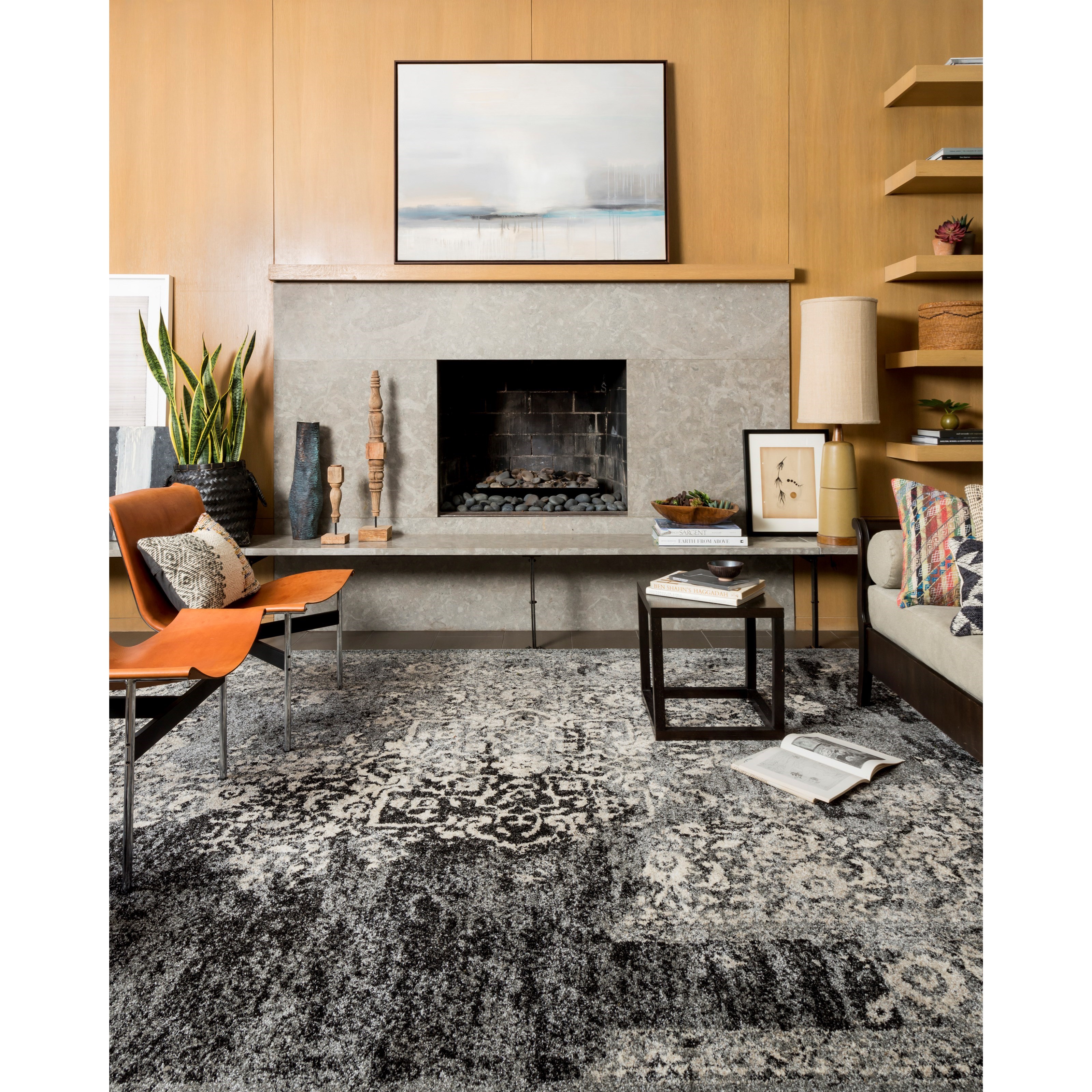 1'6" x 1'6"  Black / Ivory Rug