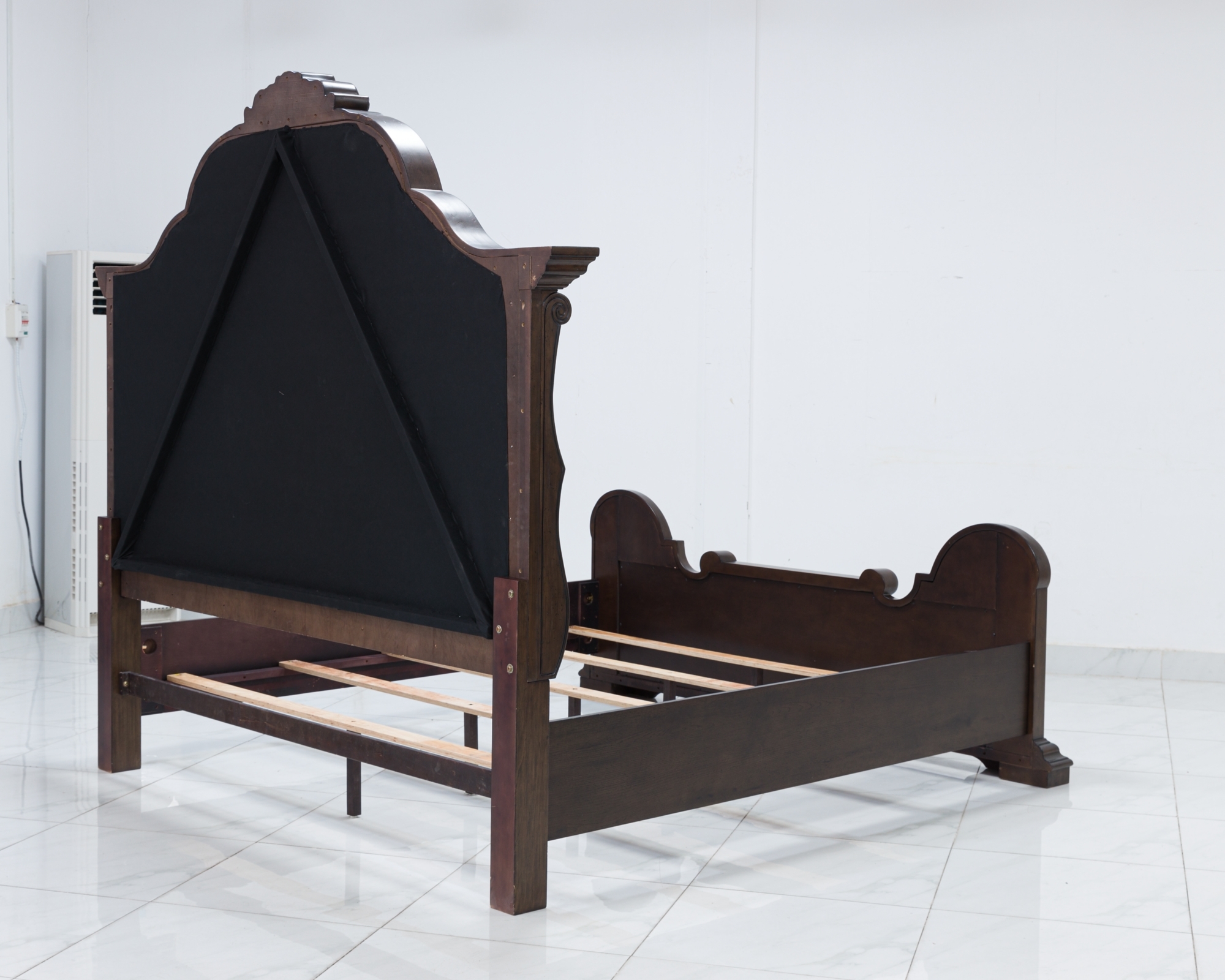 Signature Design by Ashley Maylee King Bedroom Set