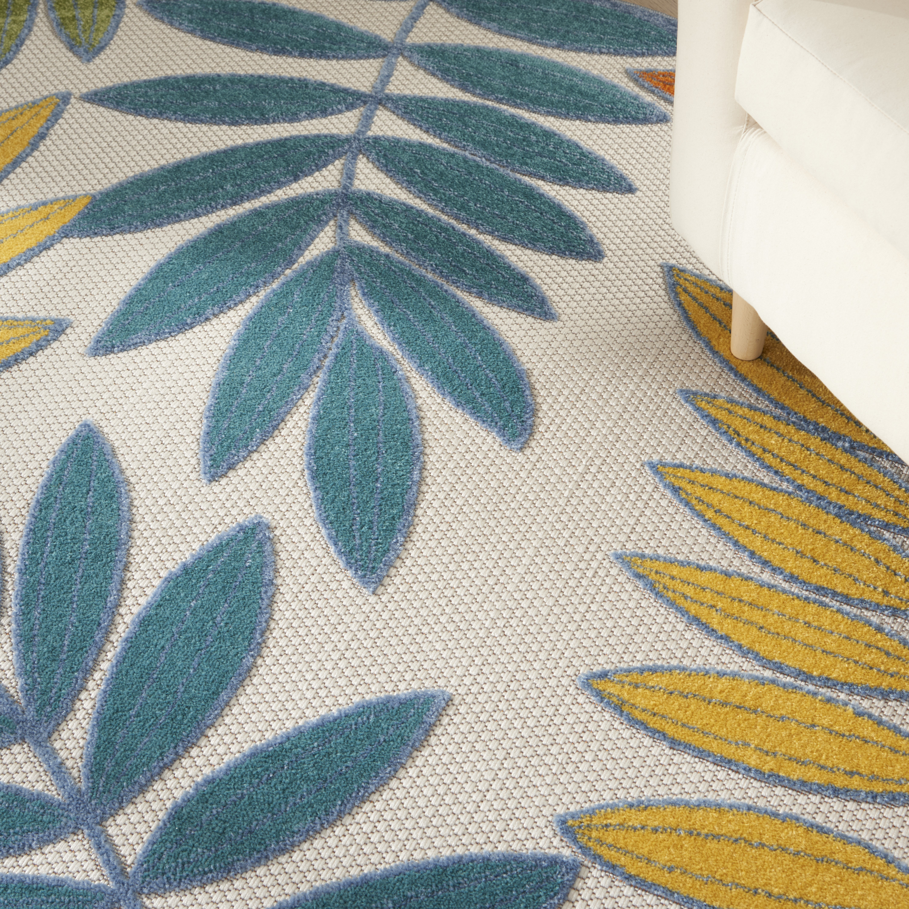 Nourison Aloha 7'10" Round  Rug