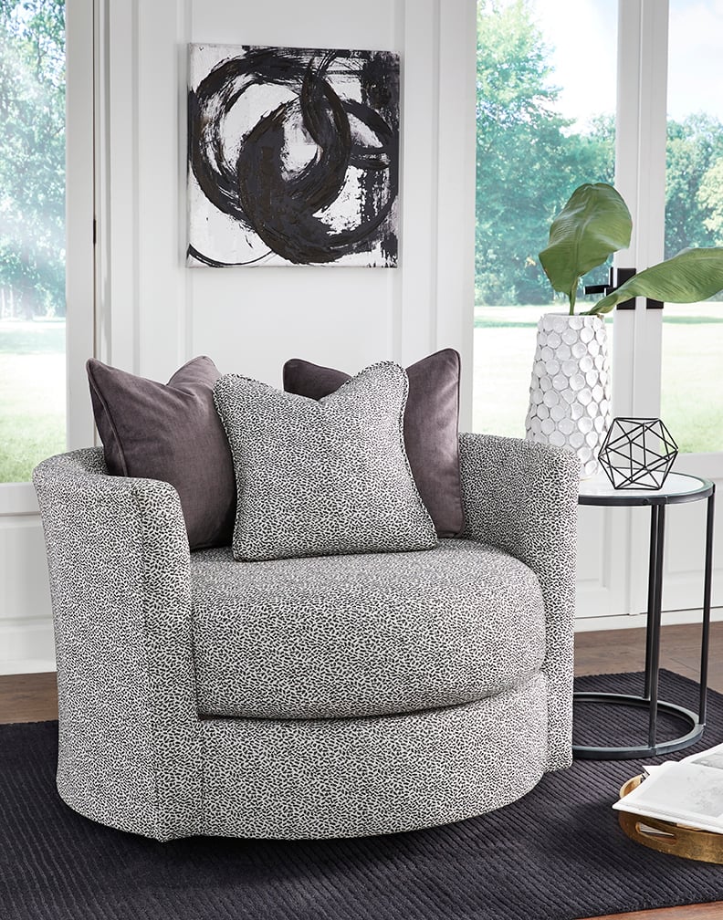 Southern Motion Wild Child 109 31613 Stationary Swivel Glider Chair