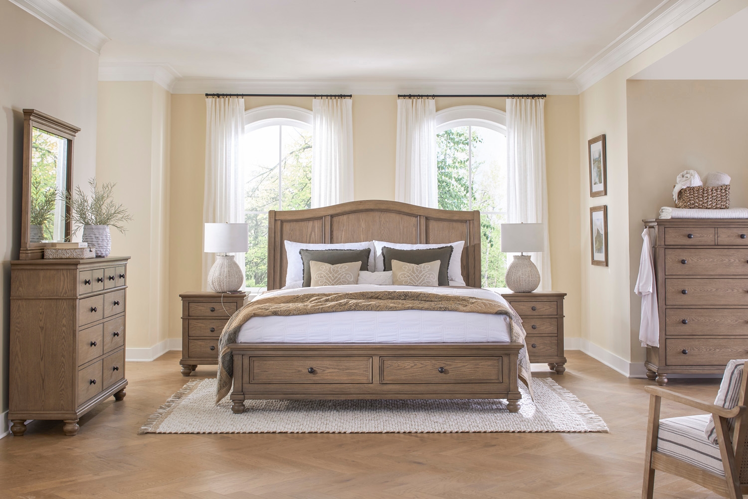 Aspenhome Oxford 5-Drawer Chest