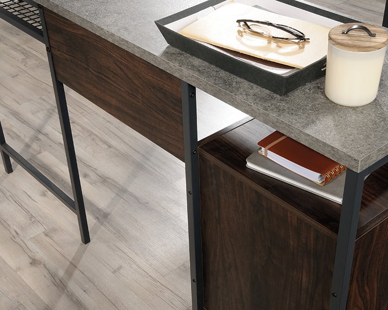 Sauder Market Commons Desk