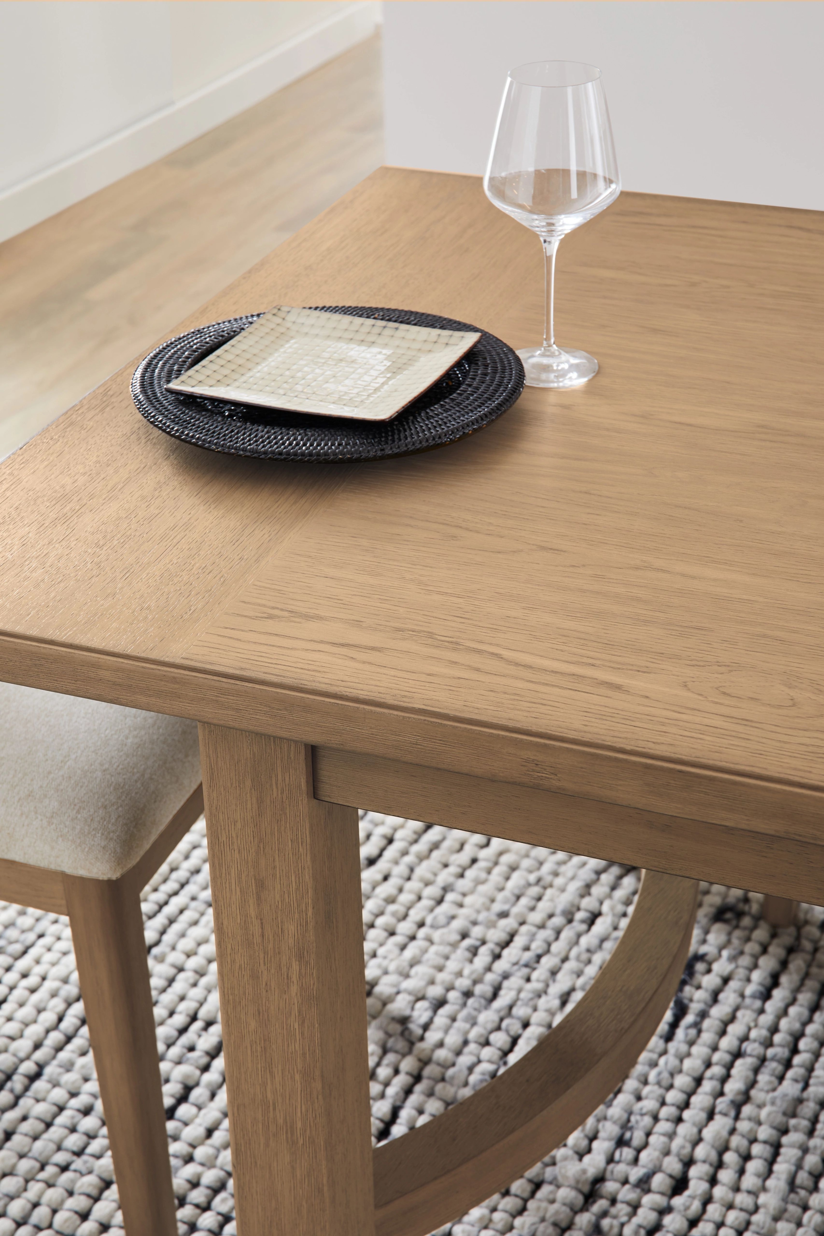 Flexsteel Statements Normandy Dining Table