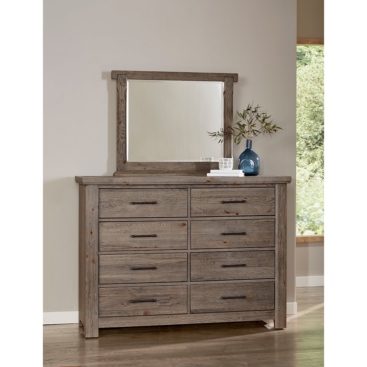 Vaughan-Bassett Yellowstone 8-Drawer Dresser