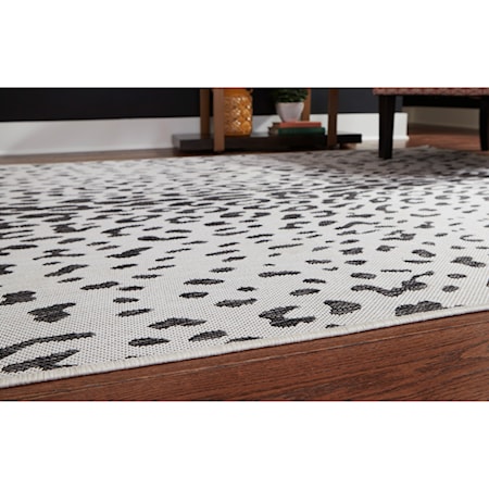 Samya Black/White Indoor/Outdoor Medium Rug