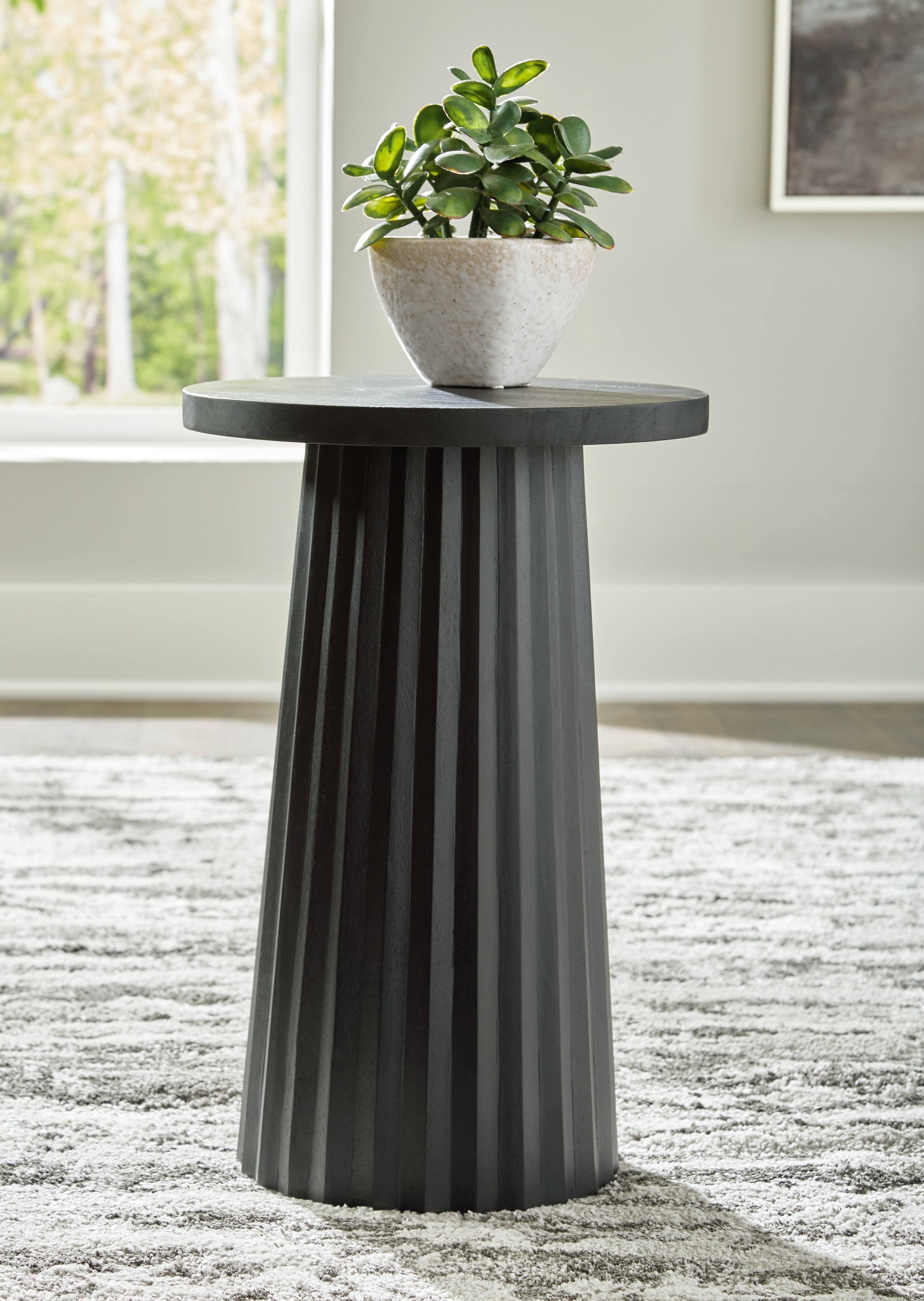 Accent Table