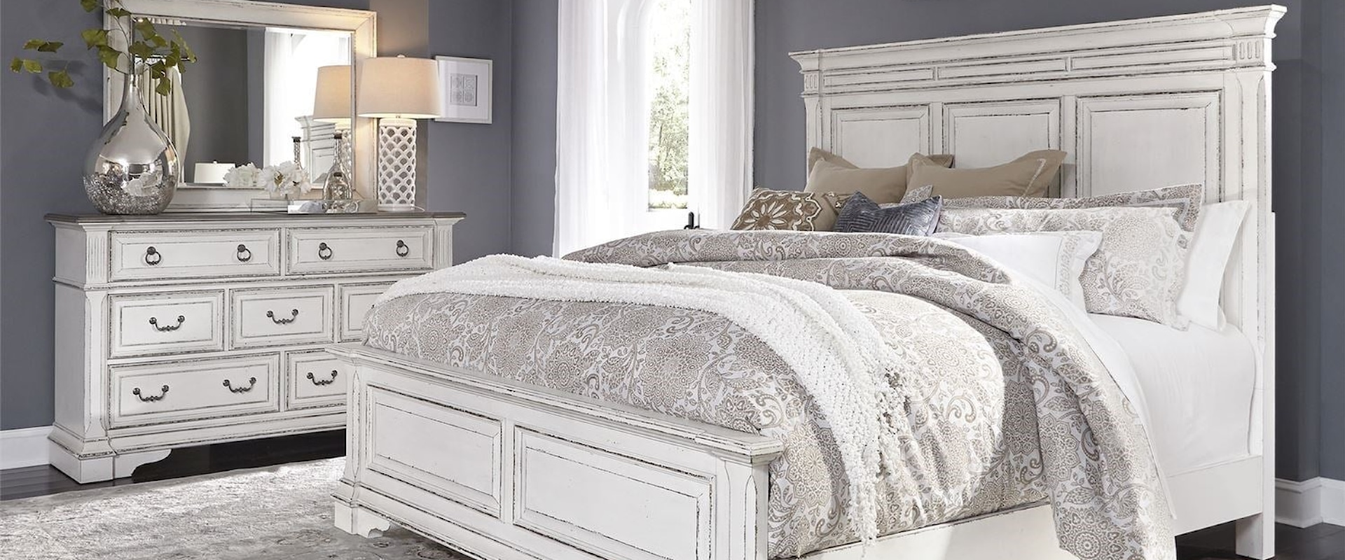 3-Piece Traditional Queen Panel Bedroom Set