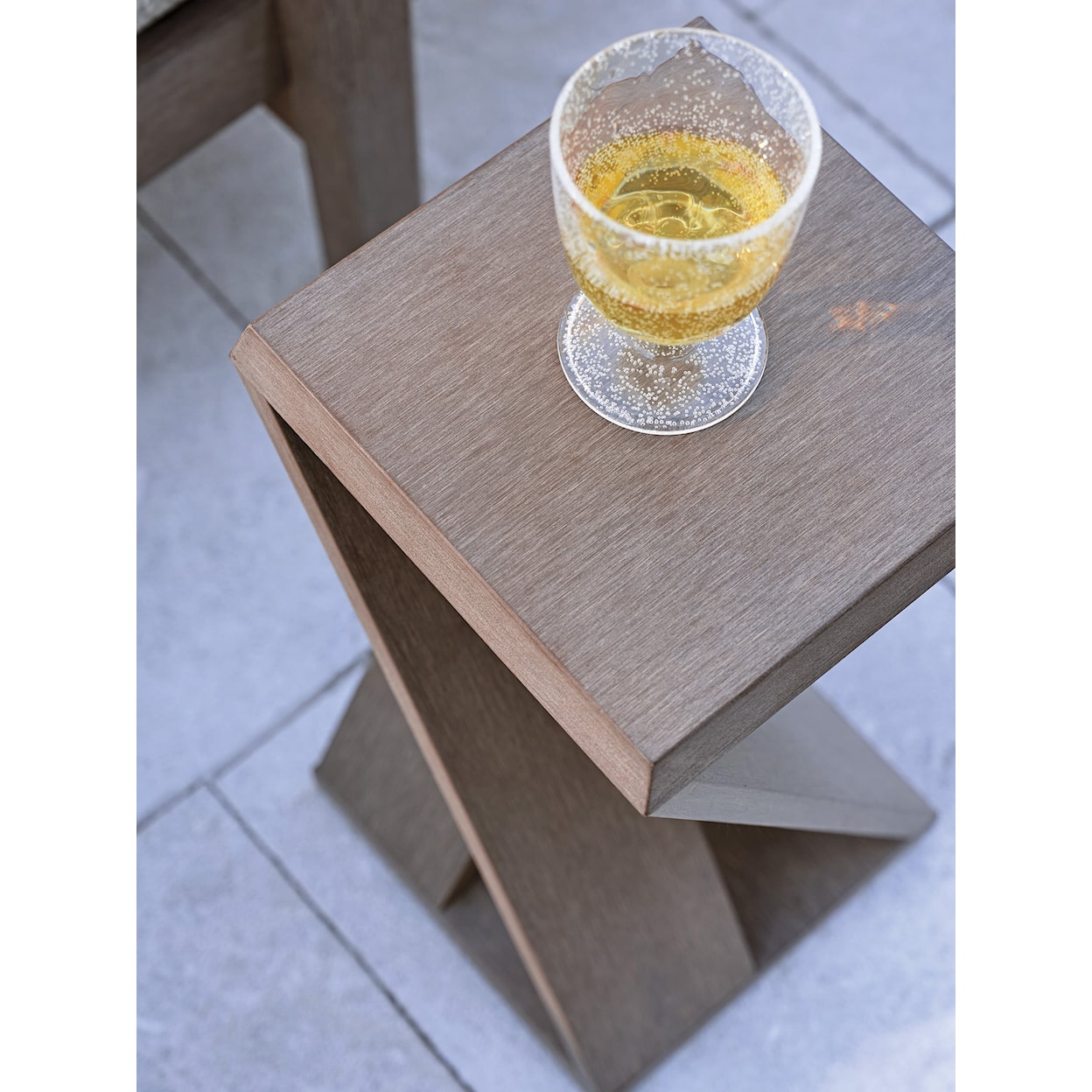 Tommy Bahama Outdoor Living Mozambique Accent Table