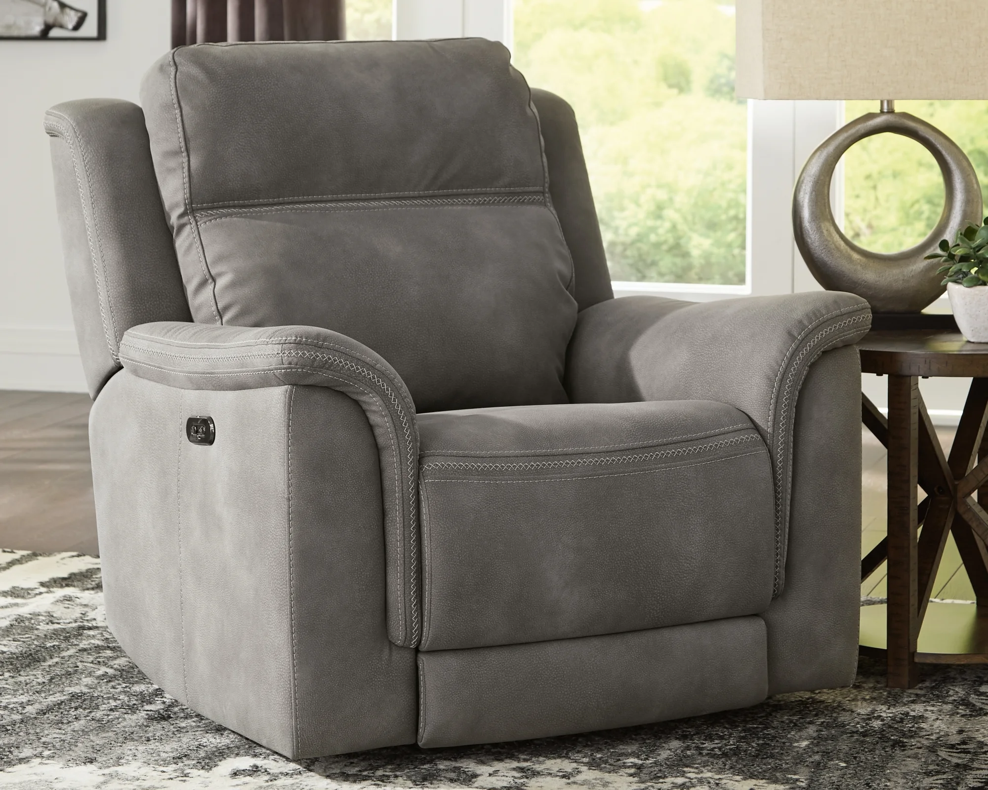 なーさん様あて Ninth Peel&Patrick Vegee 6380329 by Ashley Furniture - Movie Man Recliner Zero Wall