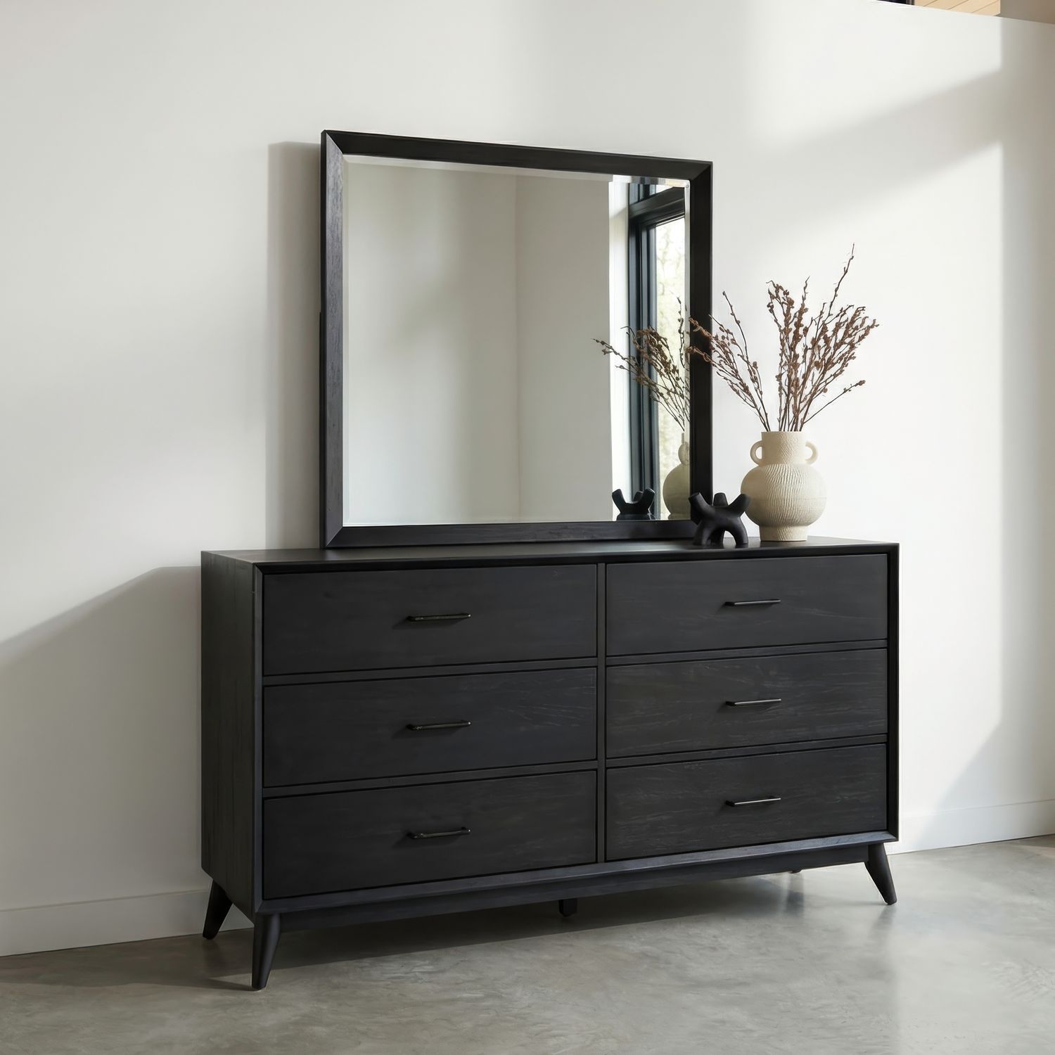 Dresser & Mirror Set