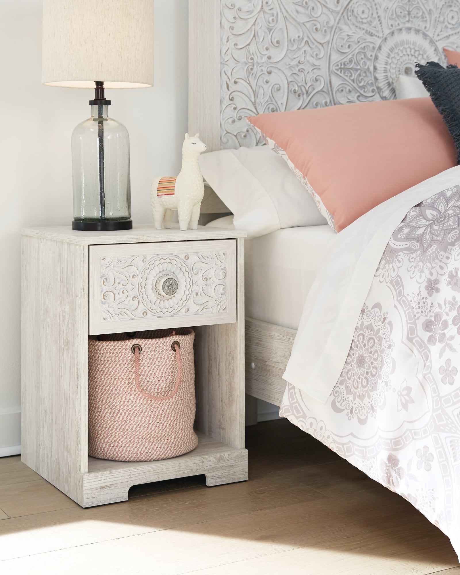 1-Drawer Nightstand
