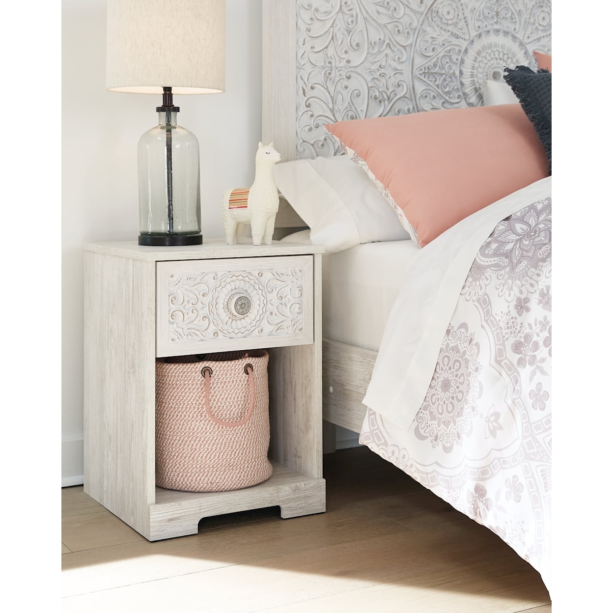 Ashley Signature Design Paxberry 1-Drawer Nightstand