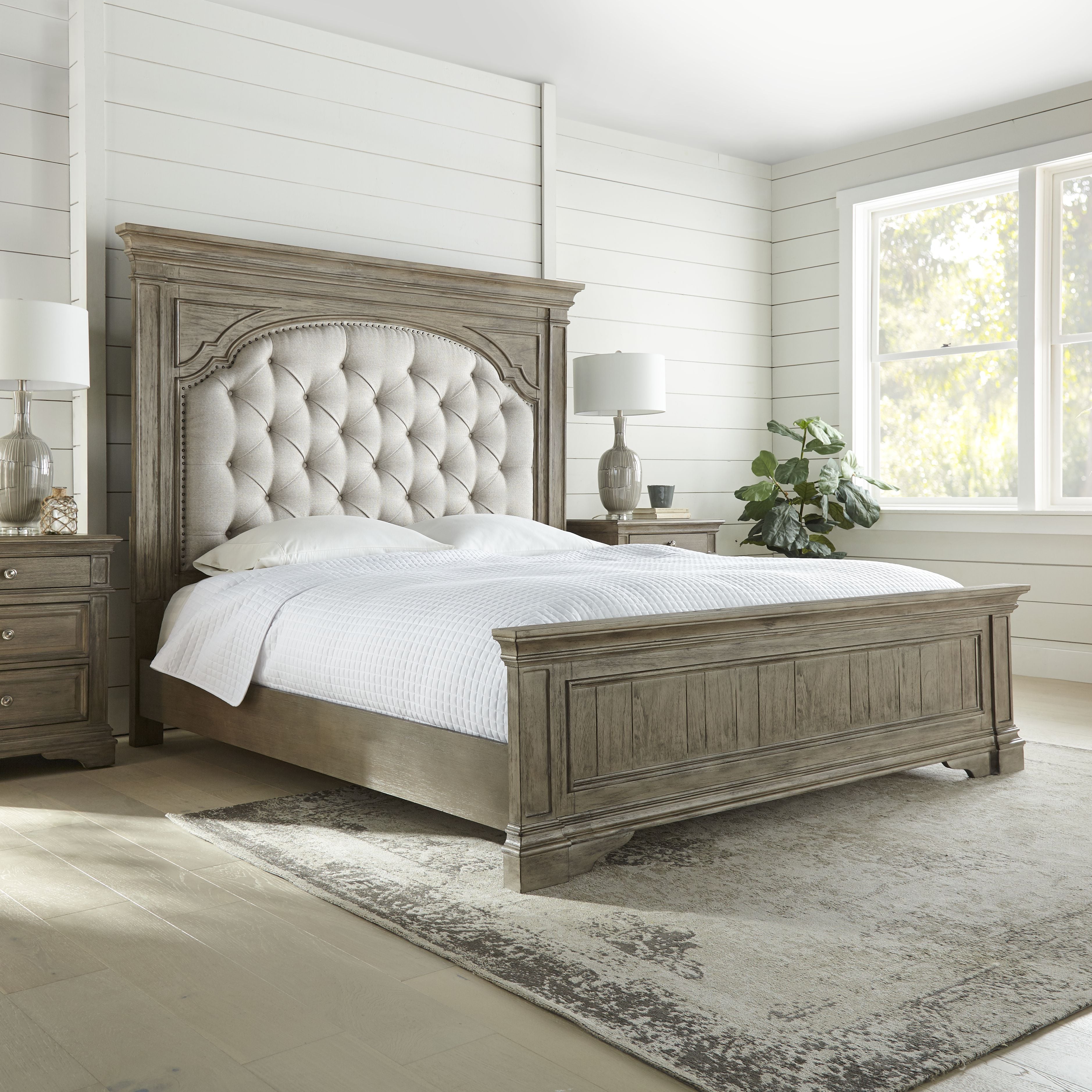 4-Piece Queen Bedroom Set
