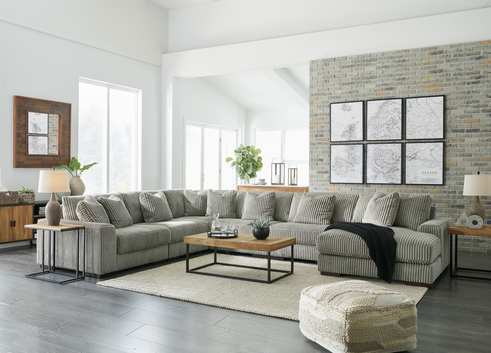 6-Piece Sectional With Chaise