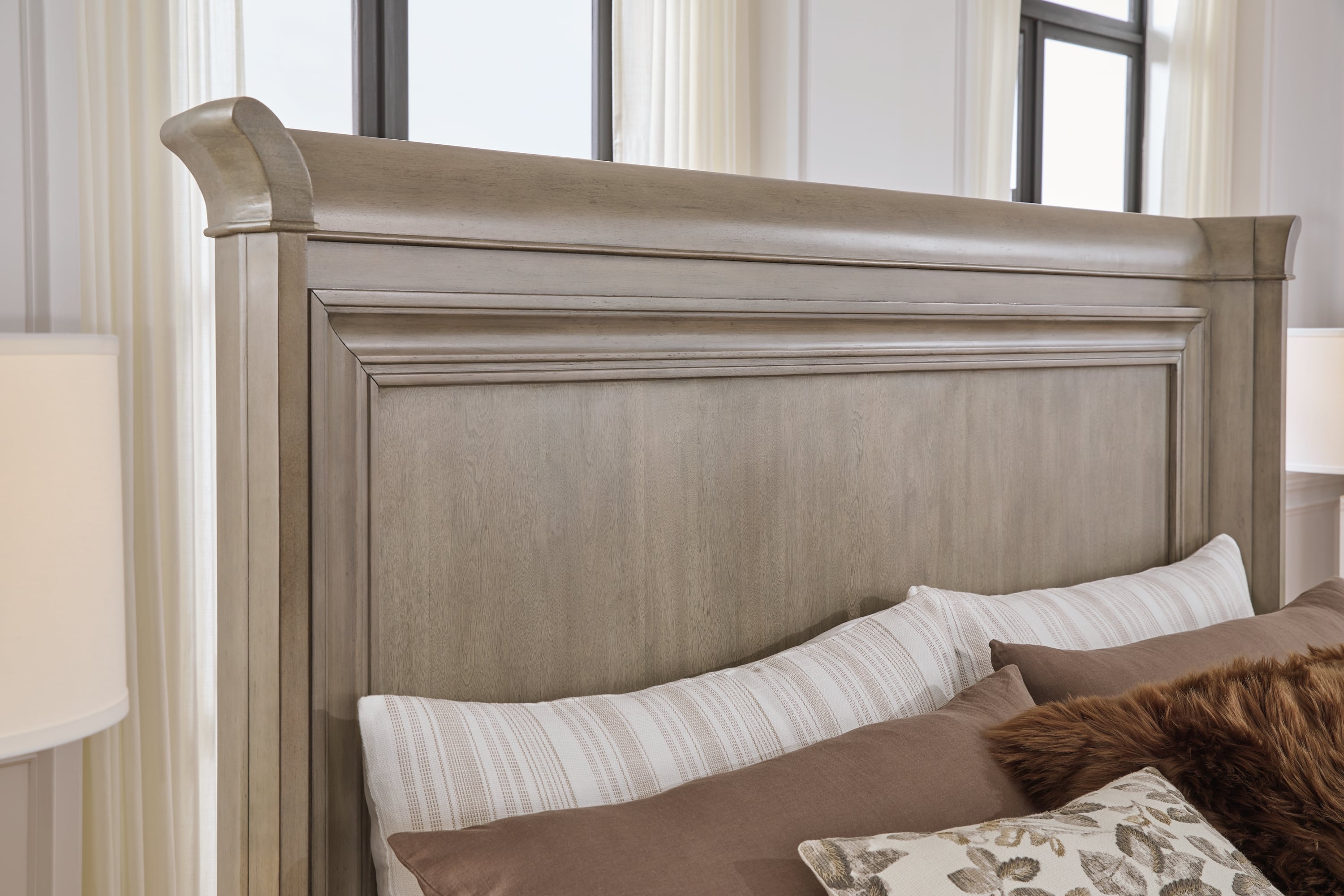 Signature Design by Ashley Lexorne King Sleigh Bed