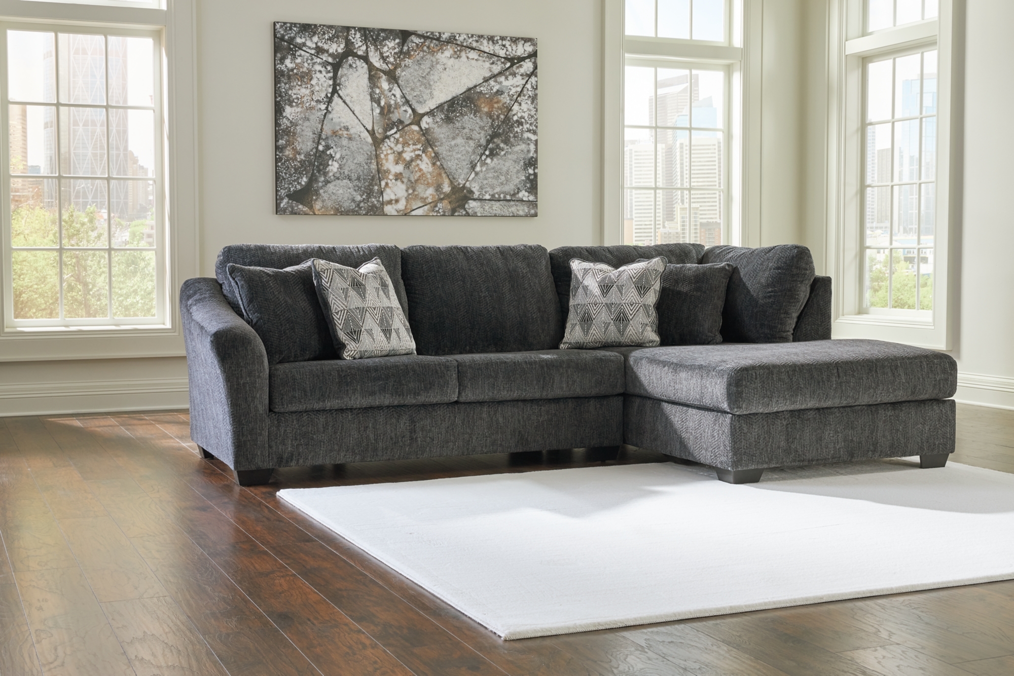 Signature Design by Ashley Biddeford 2-piece Sleeper Sectional With Chaise