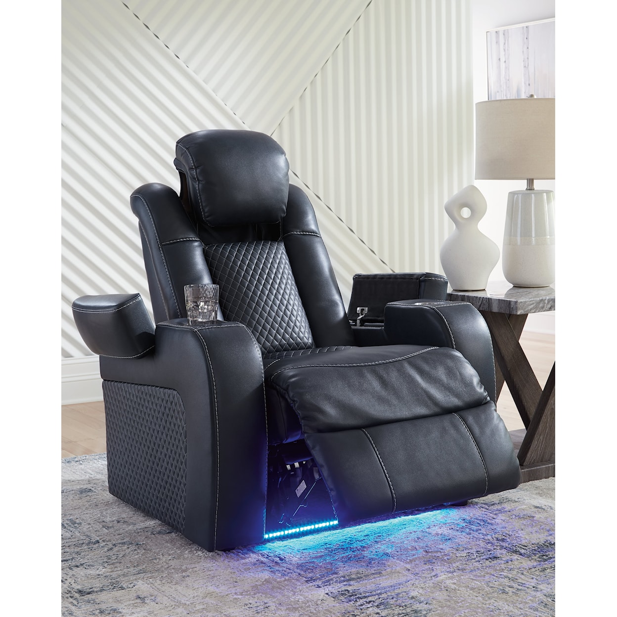 Ashley Furniture Signature Design Fyne-Dyme Power Recliner