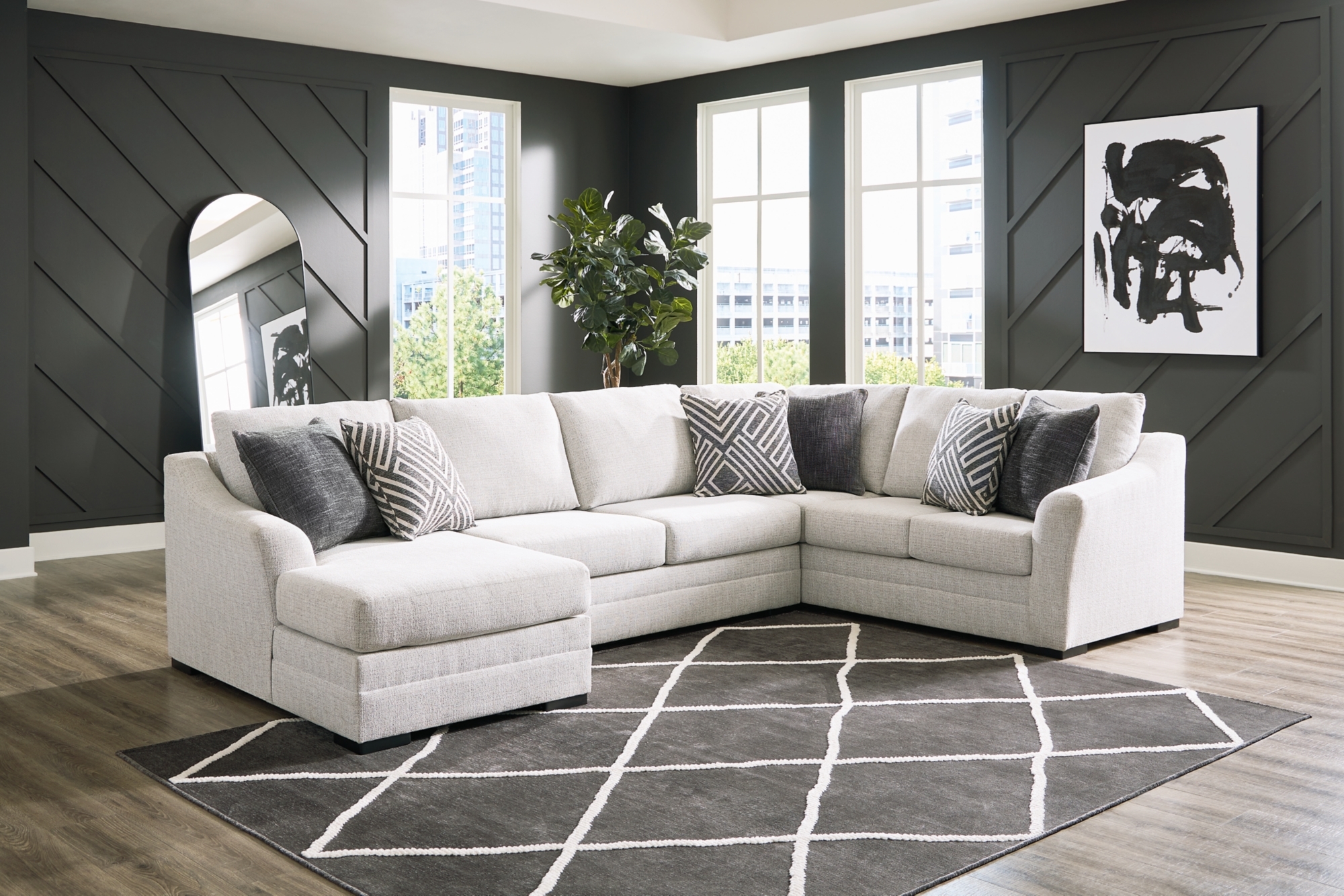 Sectional With Chaise