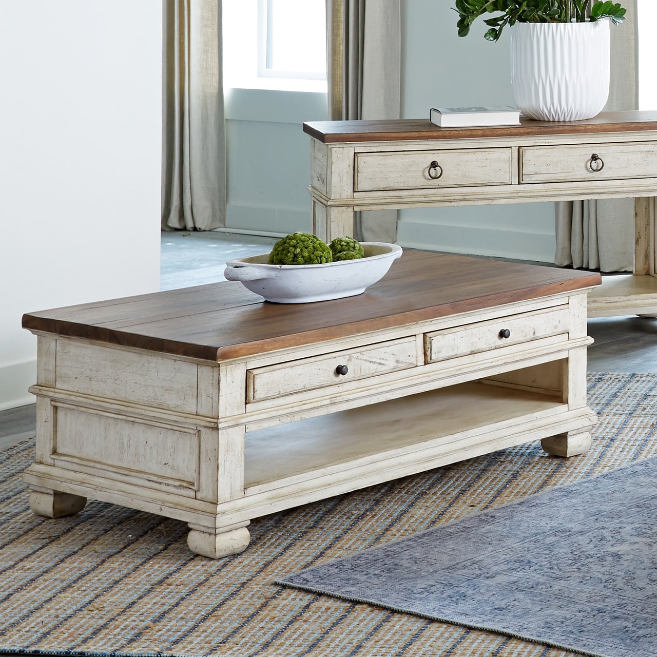 2-Drawer Coffee Table