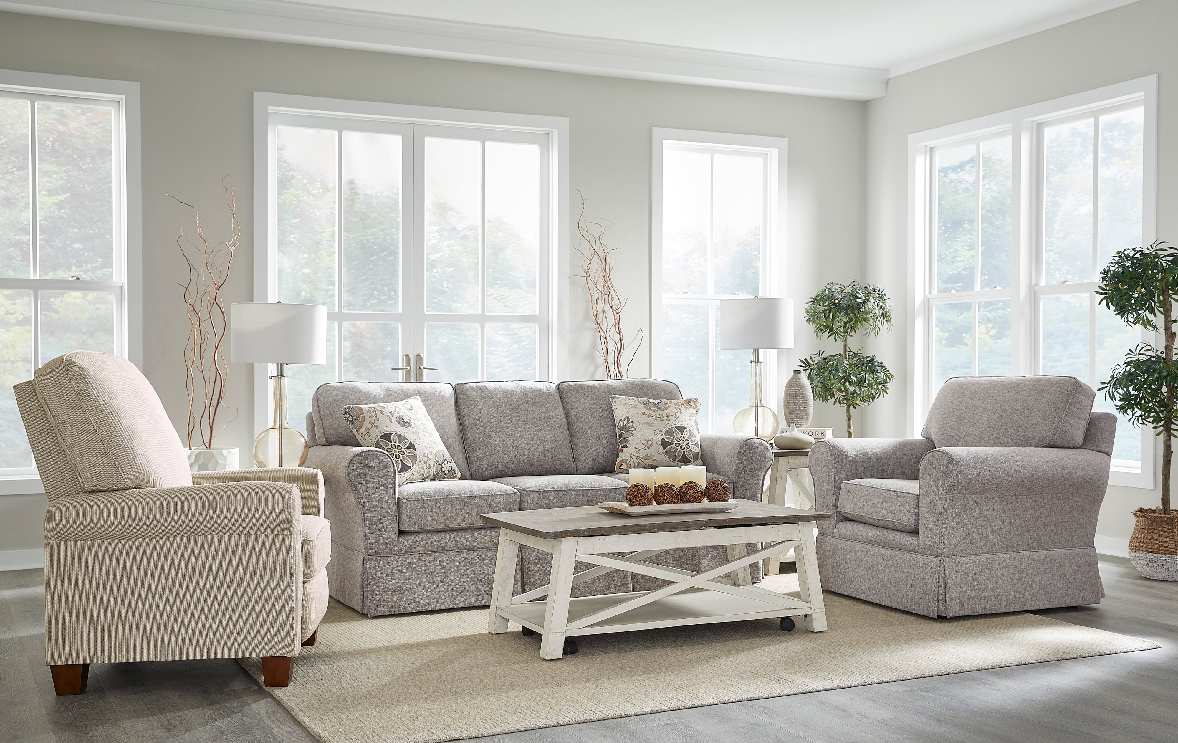 Best Home Furnishings Susanna Sofa