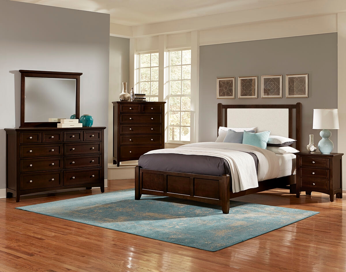 Vaughan-Bassett Bonanza Upholstered Queen Bed