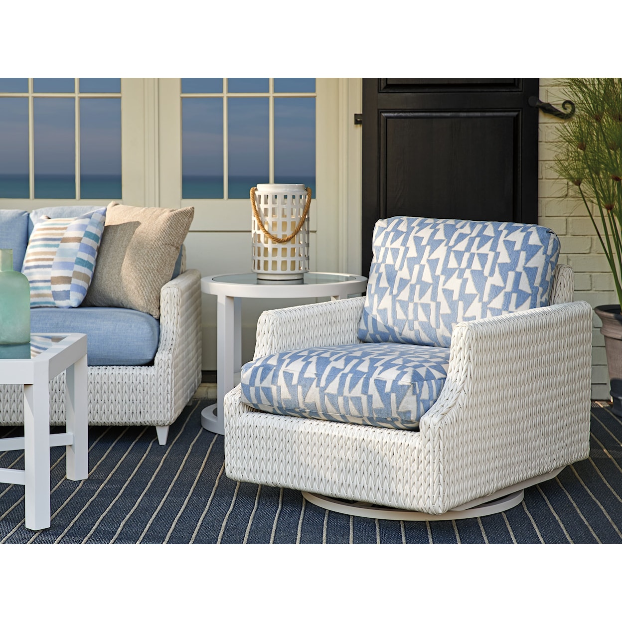 Tommy Bahama Outdoor Living Ocean Breeze Promenade Outdoor Swivel Glider Lounge Chair