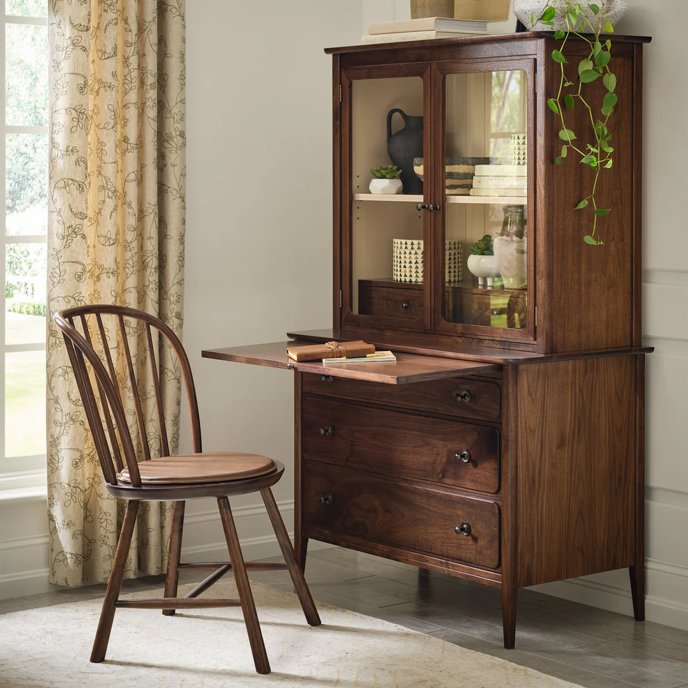 Stickley Hudson Valley Versatile Accent Chest w/Pull-Out Desk Tray
