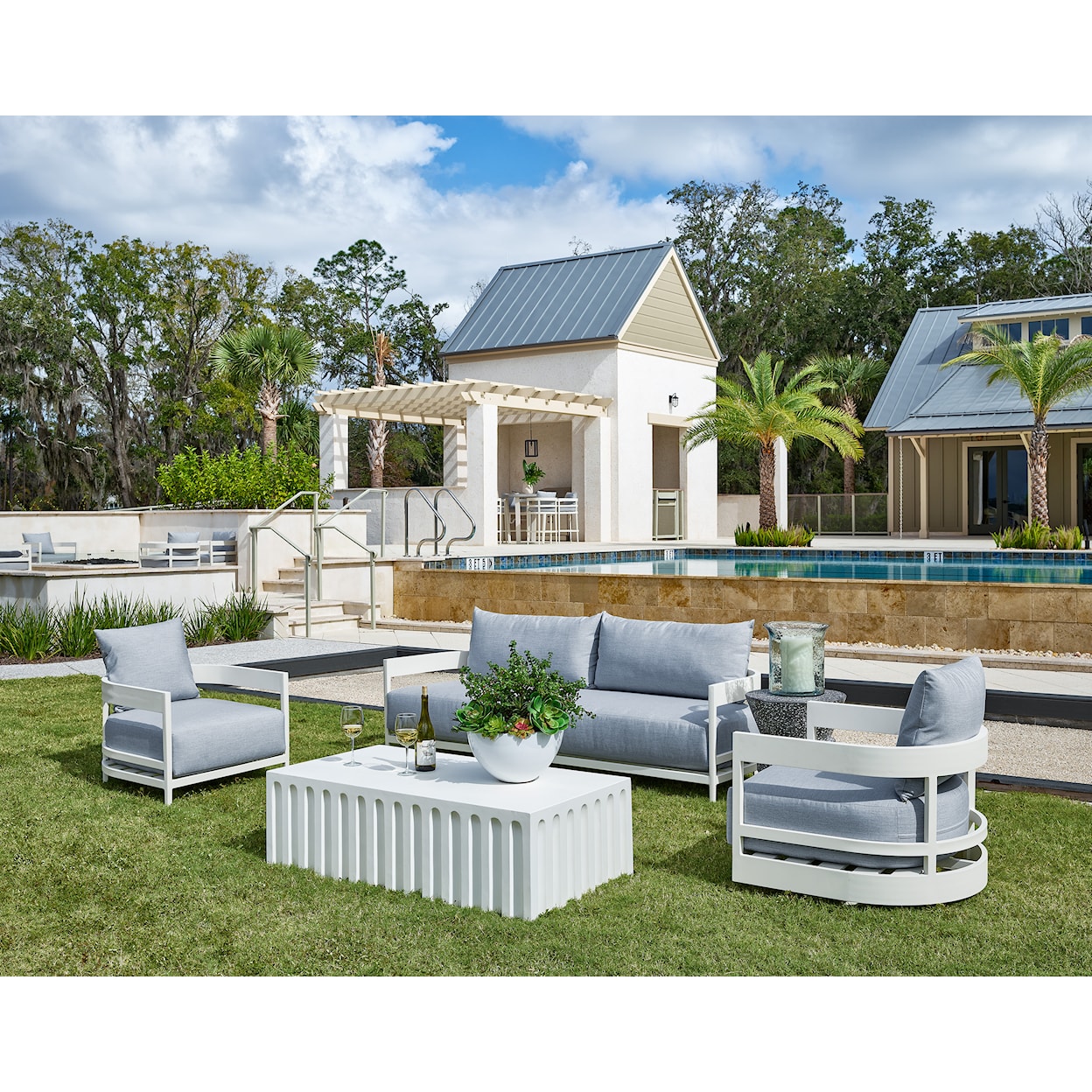 Universal Coastal Living Outdoor Outdoor South Beach Sofa 