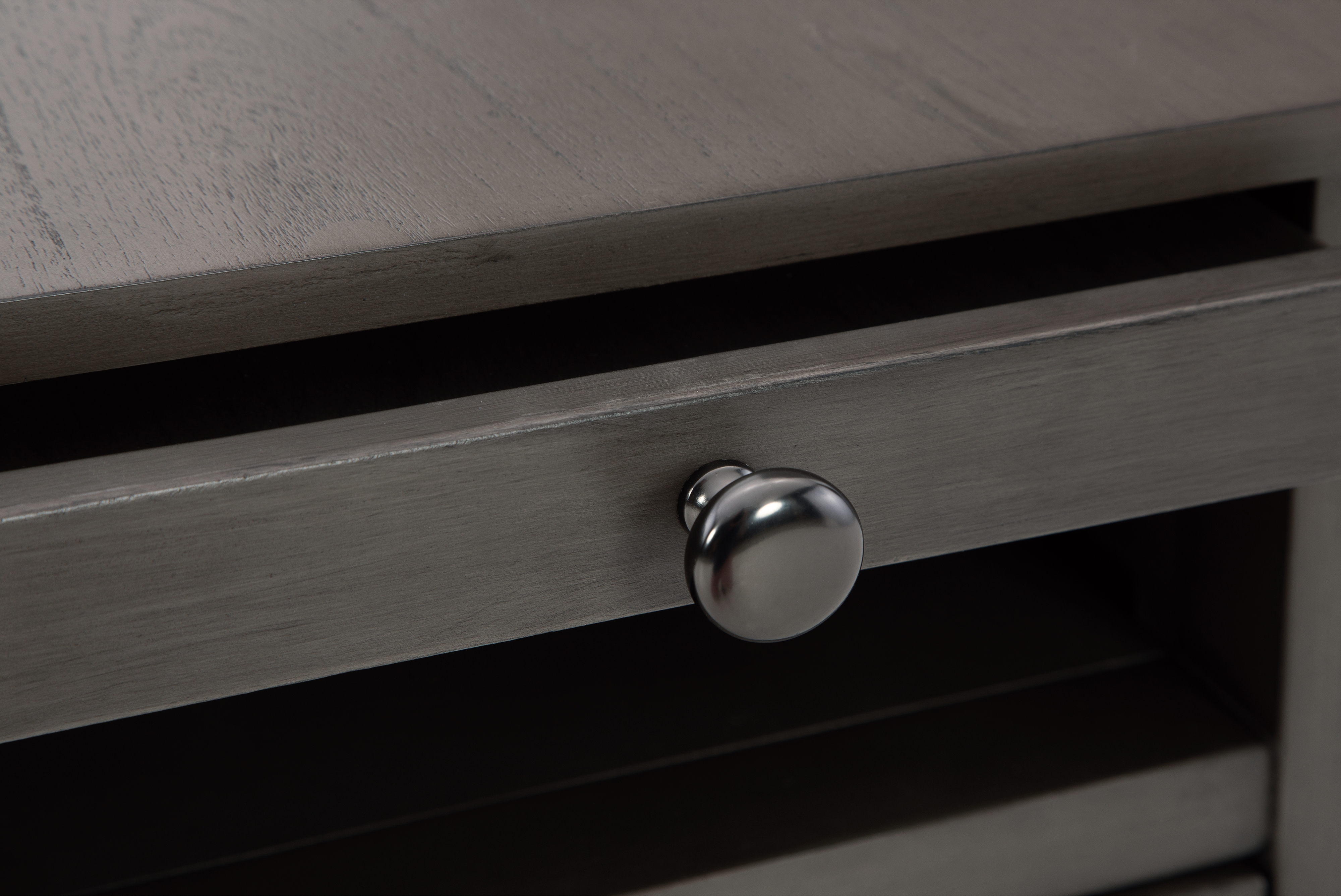 Signature Design by Ashley Treytown Chairside End Table