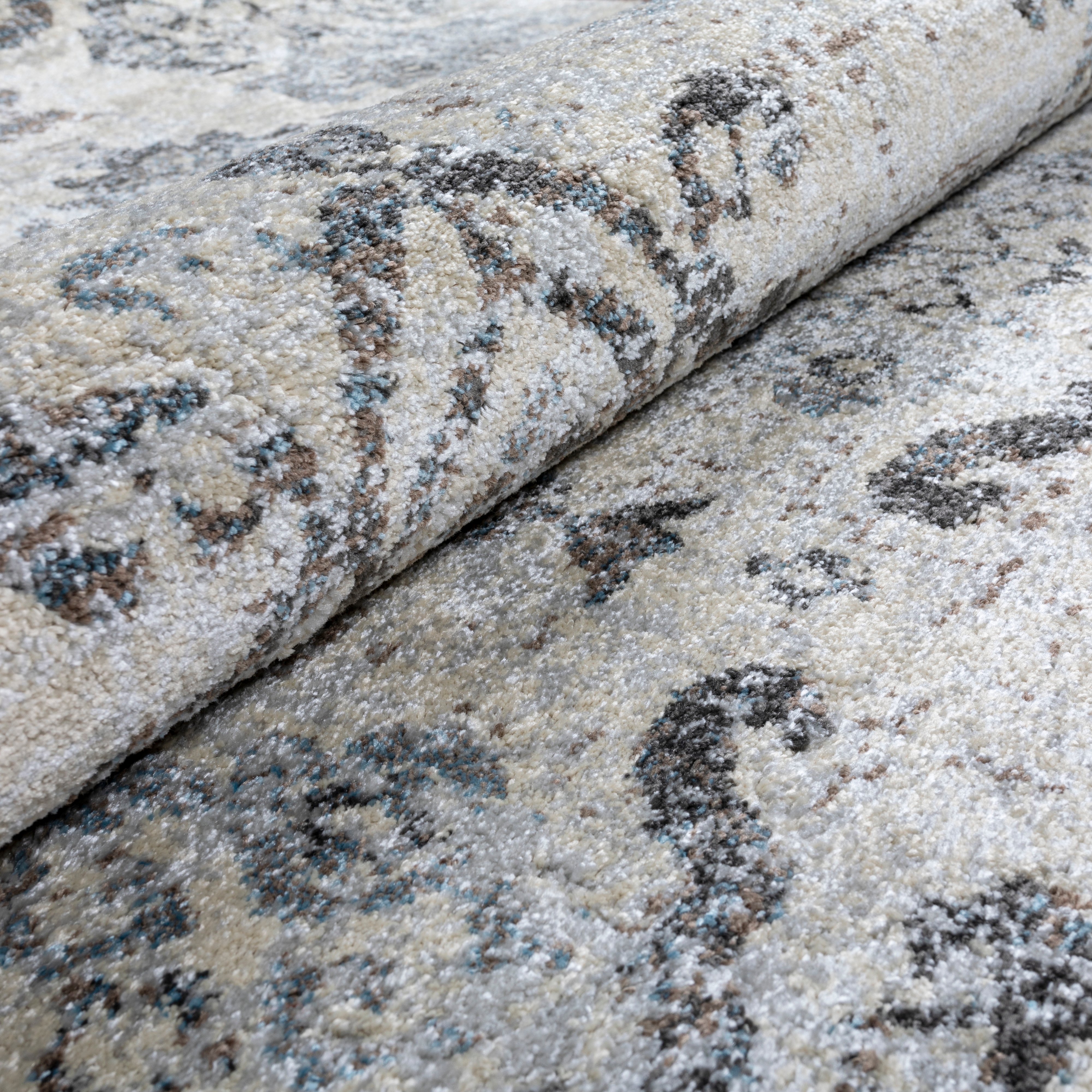 Dalyn Antigua Pewter 3'3"X5'3" Area Rug