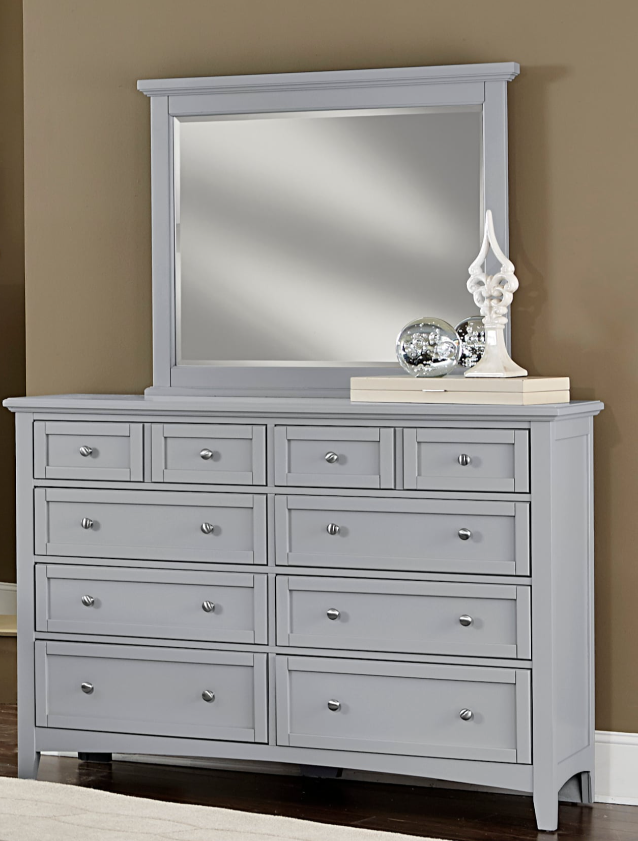 Vaughan-Bassett Bonanza California King Bedroom Group