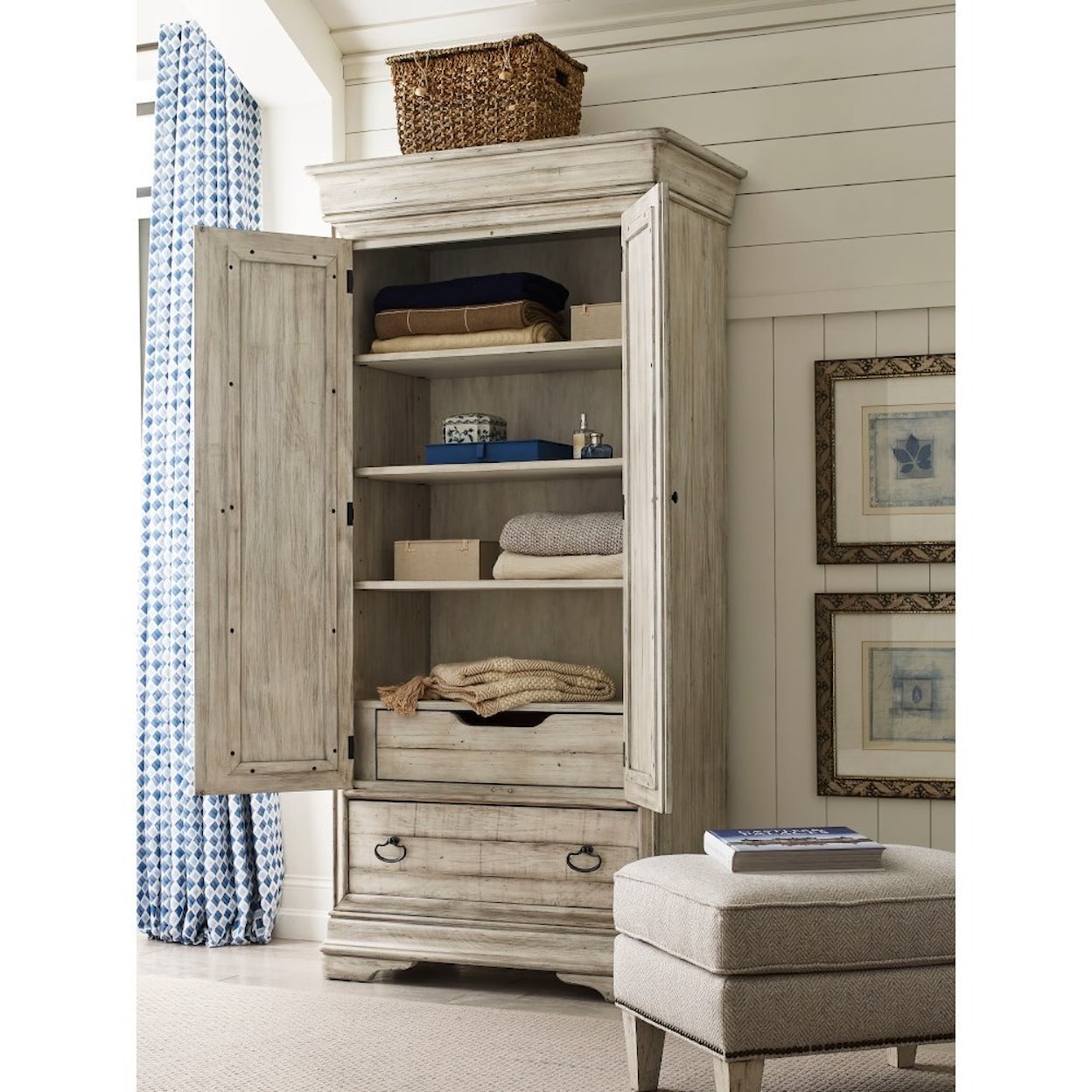 Kincaid Furniture Selwyn Bryant Armoire