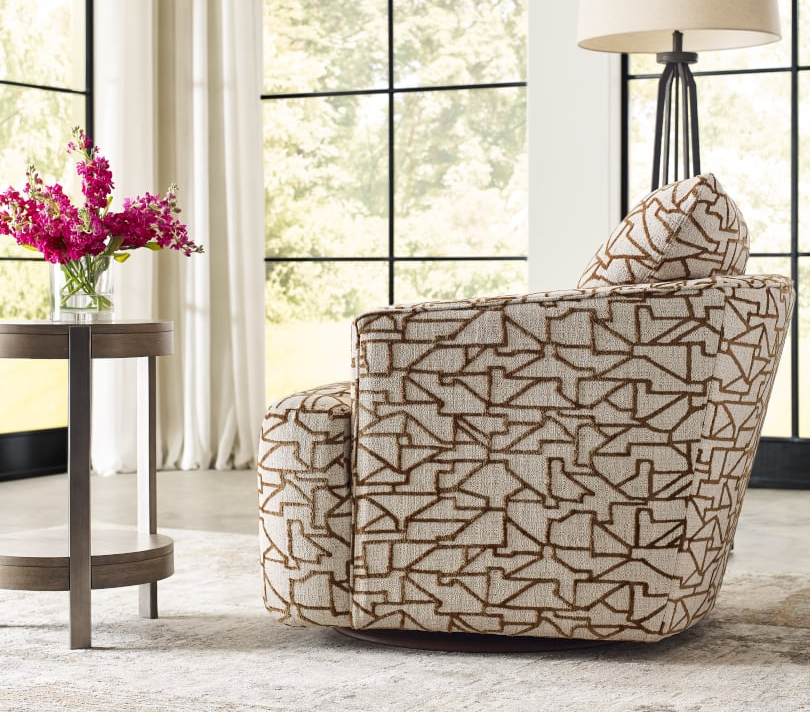 La-Z-Boy Maeve Swivel Gliding Chair