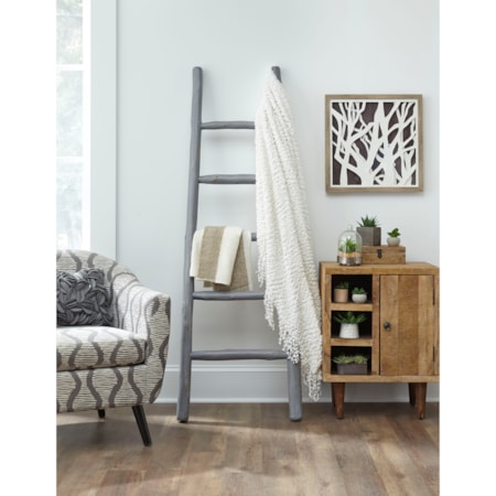 August Gray Blanket Ladder