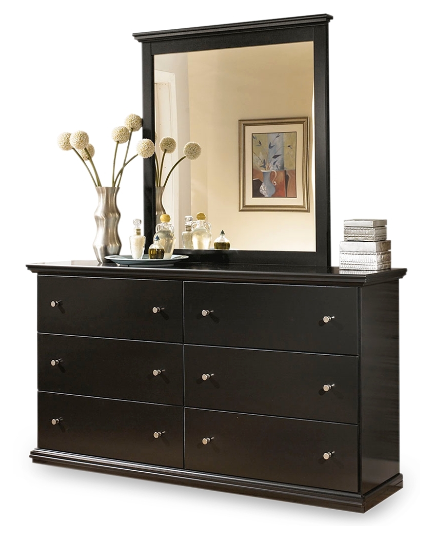 Signature Design by Ashley Maribel 6-Drawer Dresser