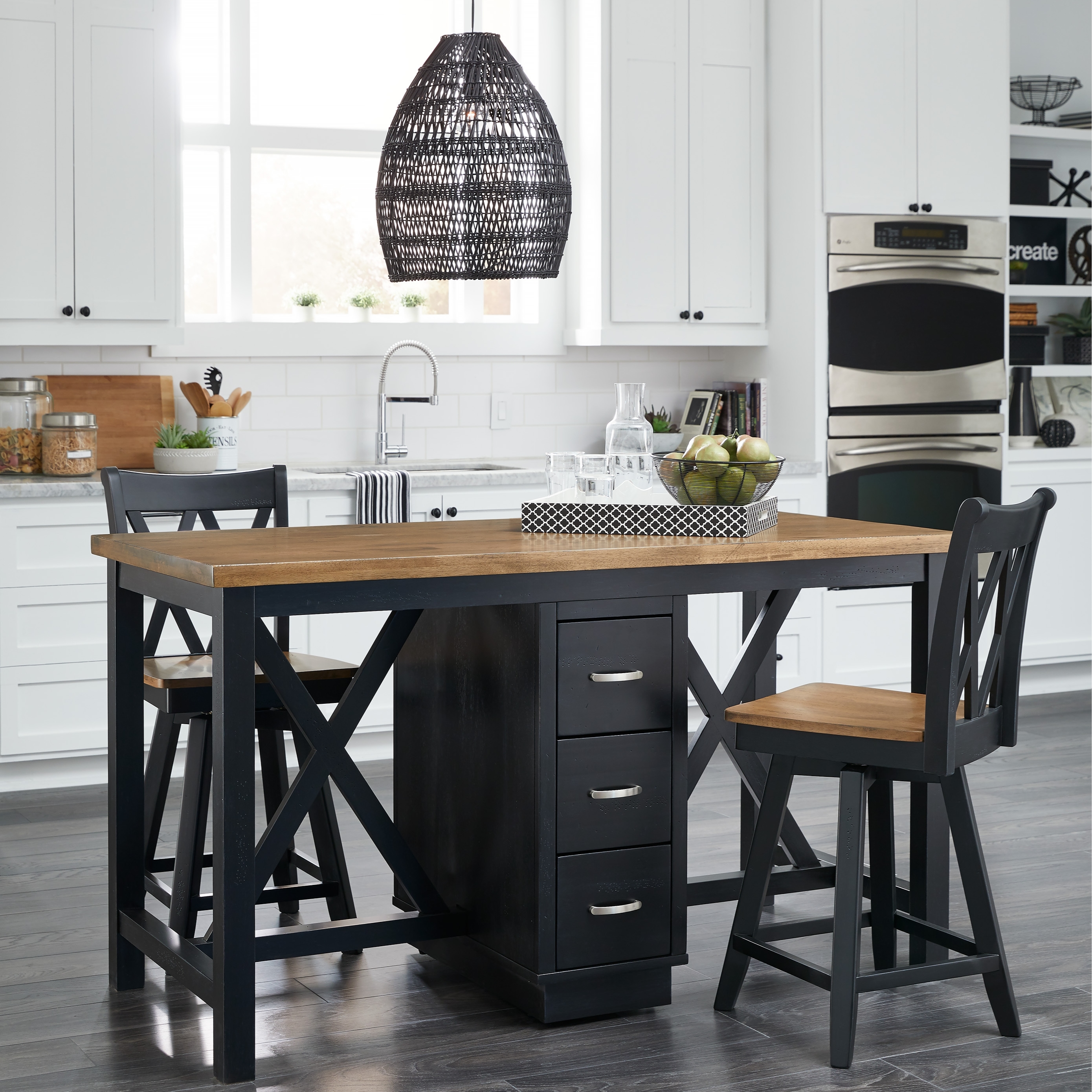 Traditional Kitchen Island